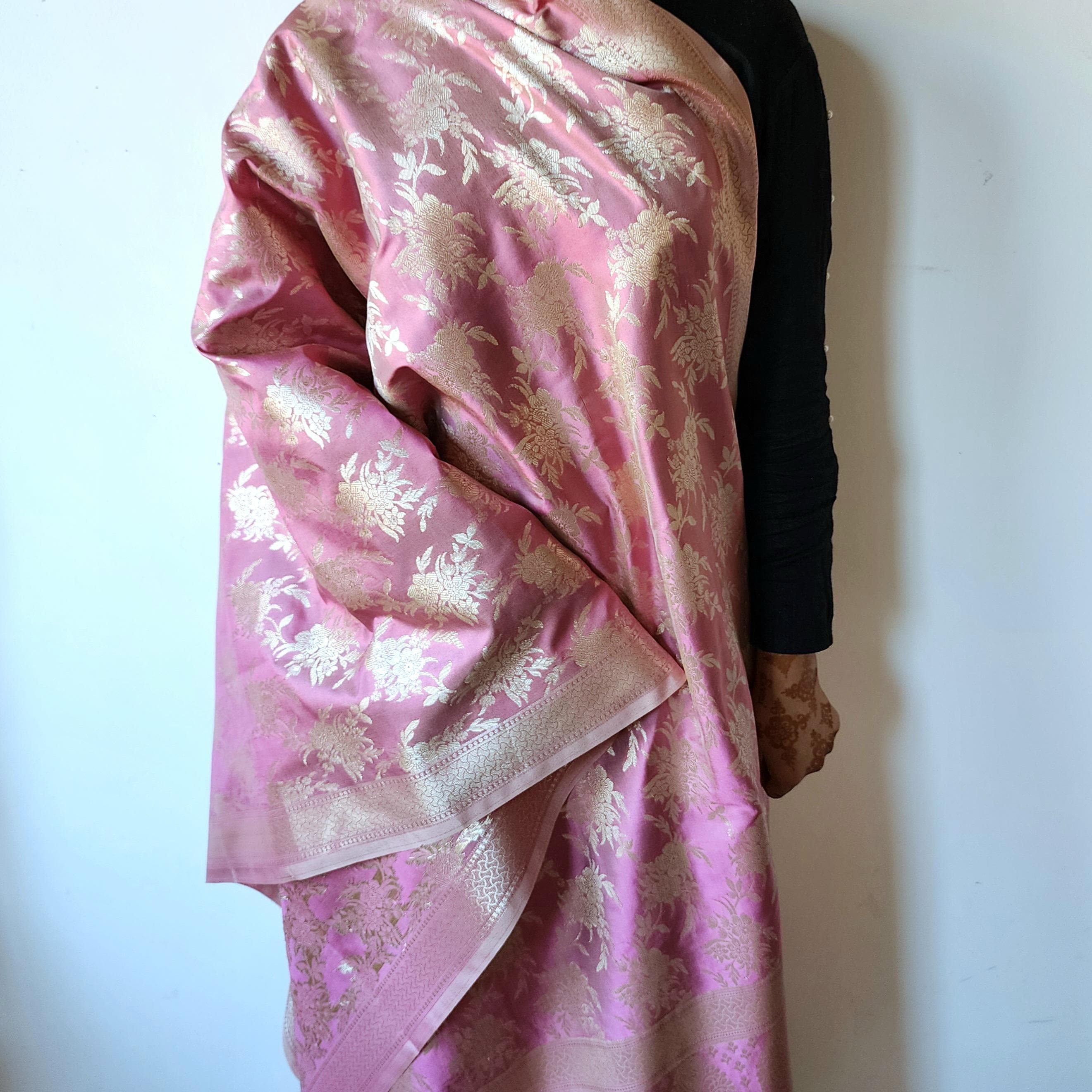 Lavender Pink Mist Banarasi Dupatta Golden Bloom Design, Gentle Sophistication