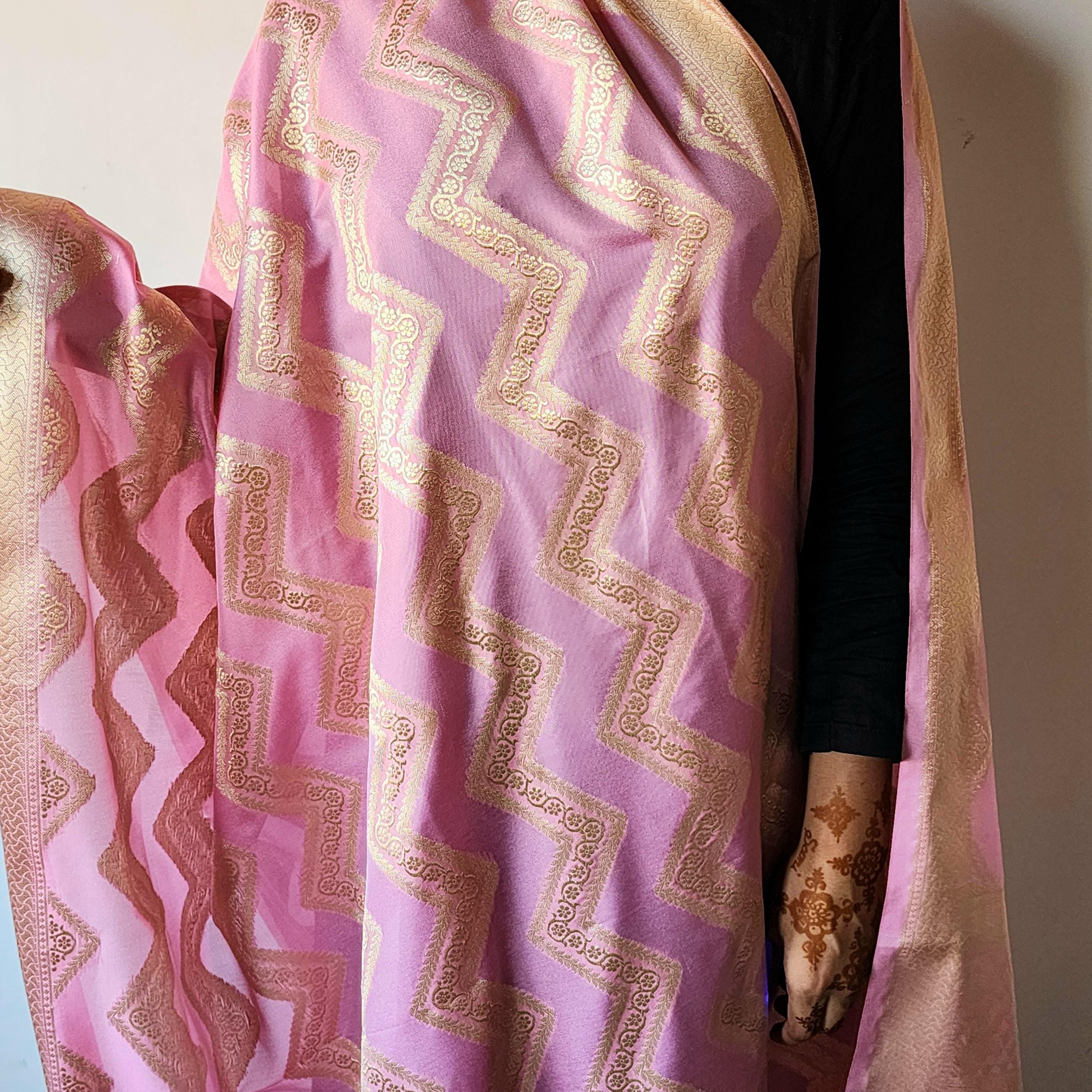 Soft Pastel Pink Banarasi Dupatta Golden Chevron Pattern, Youthful Radiance