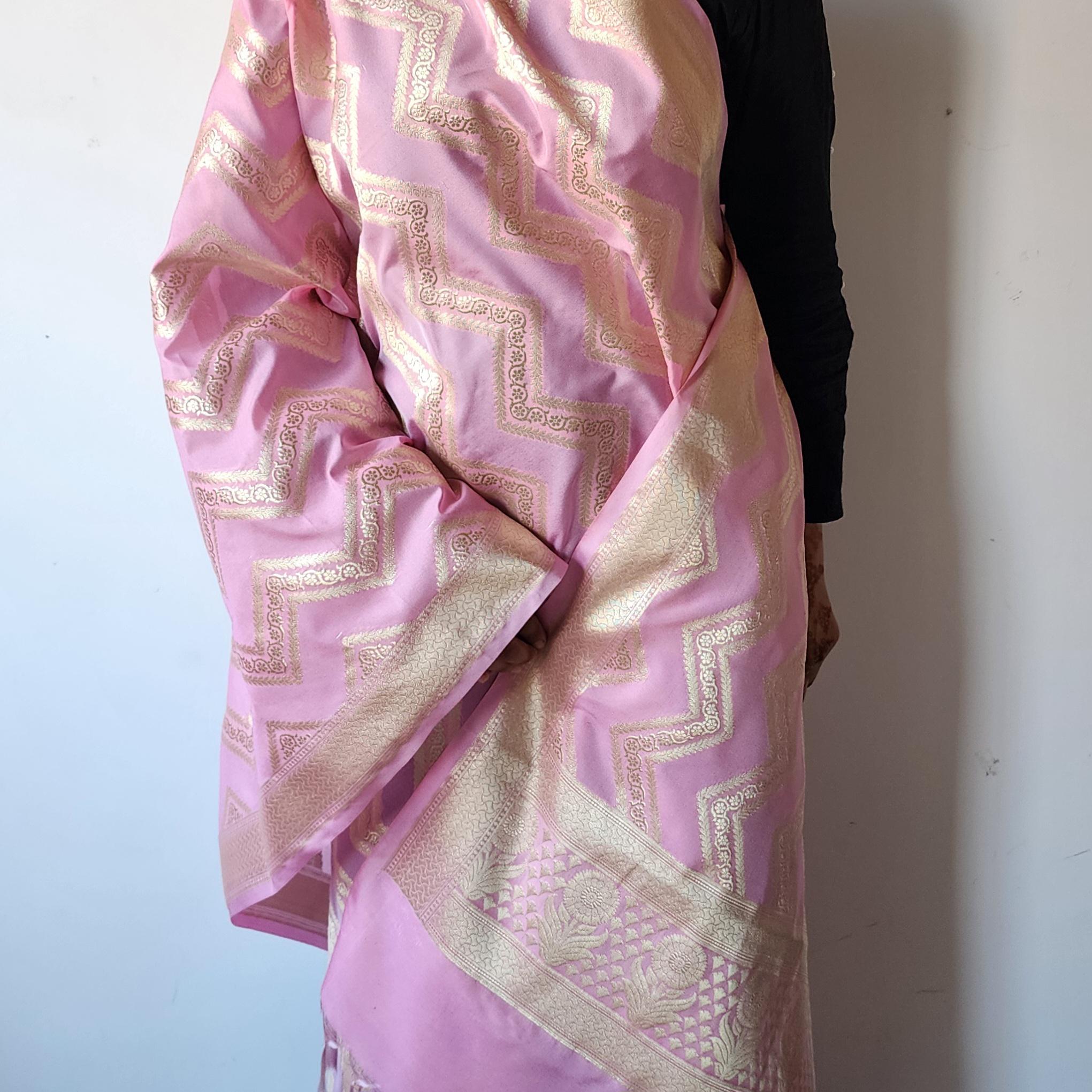 Soft Pastel Pink Banarasi Dupatta Golden Chevron Pattern, Youthful Radiance