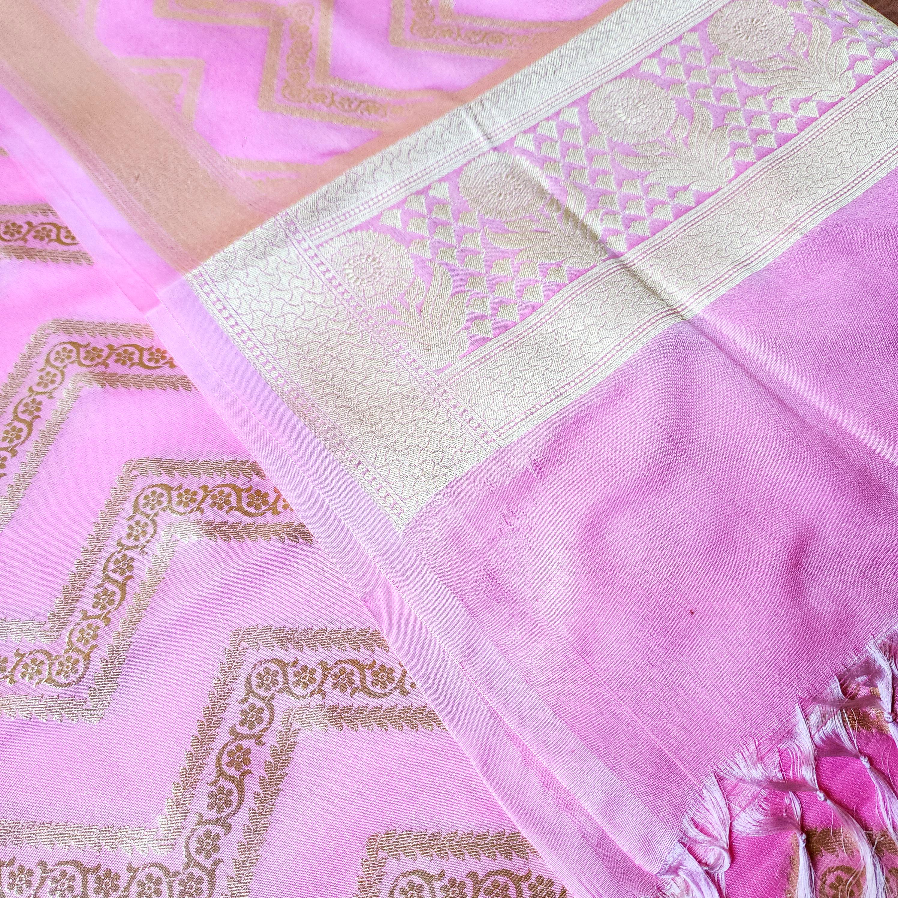 Soft Pastel Pink Banarasi Dupatta Golden Chevron Pattern, Youthful Radiance