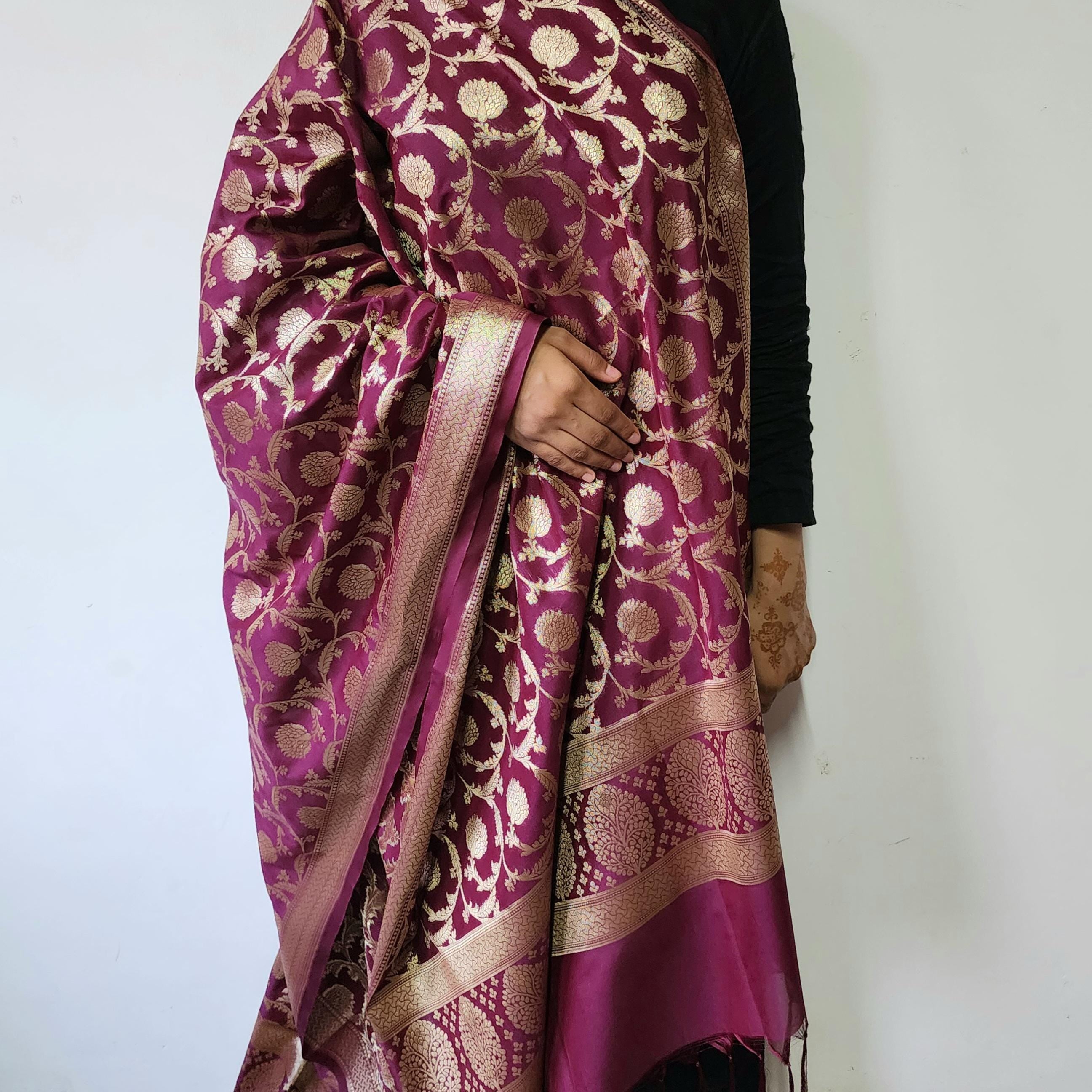 Royal Wine Banarasi Dupatta Zari Blossom Motifs, Purple Evening Look