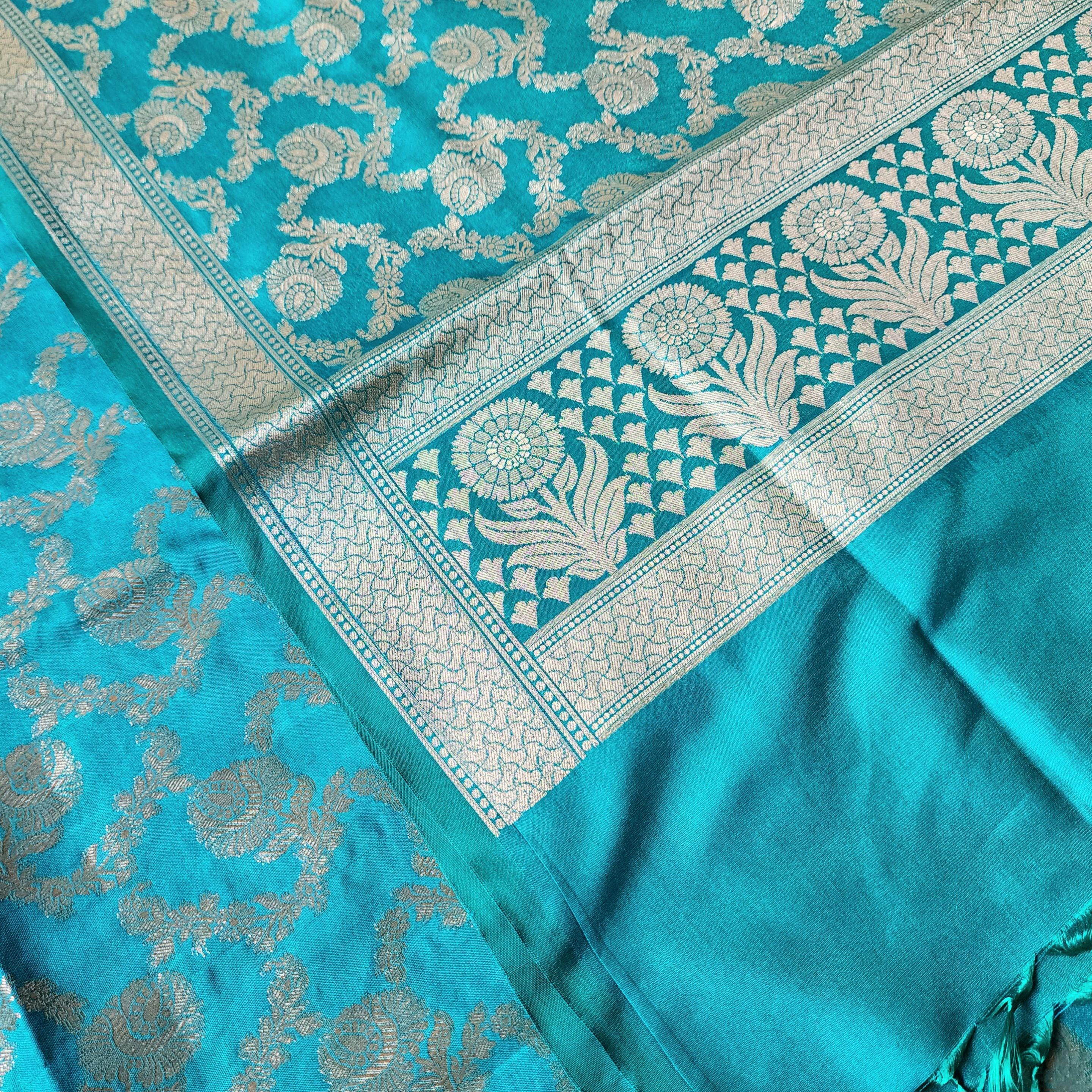 Teal Green Floral Jaal Dupatta with Mughal-Inspired Zari Border