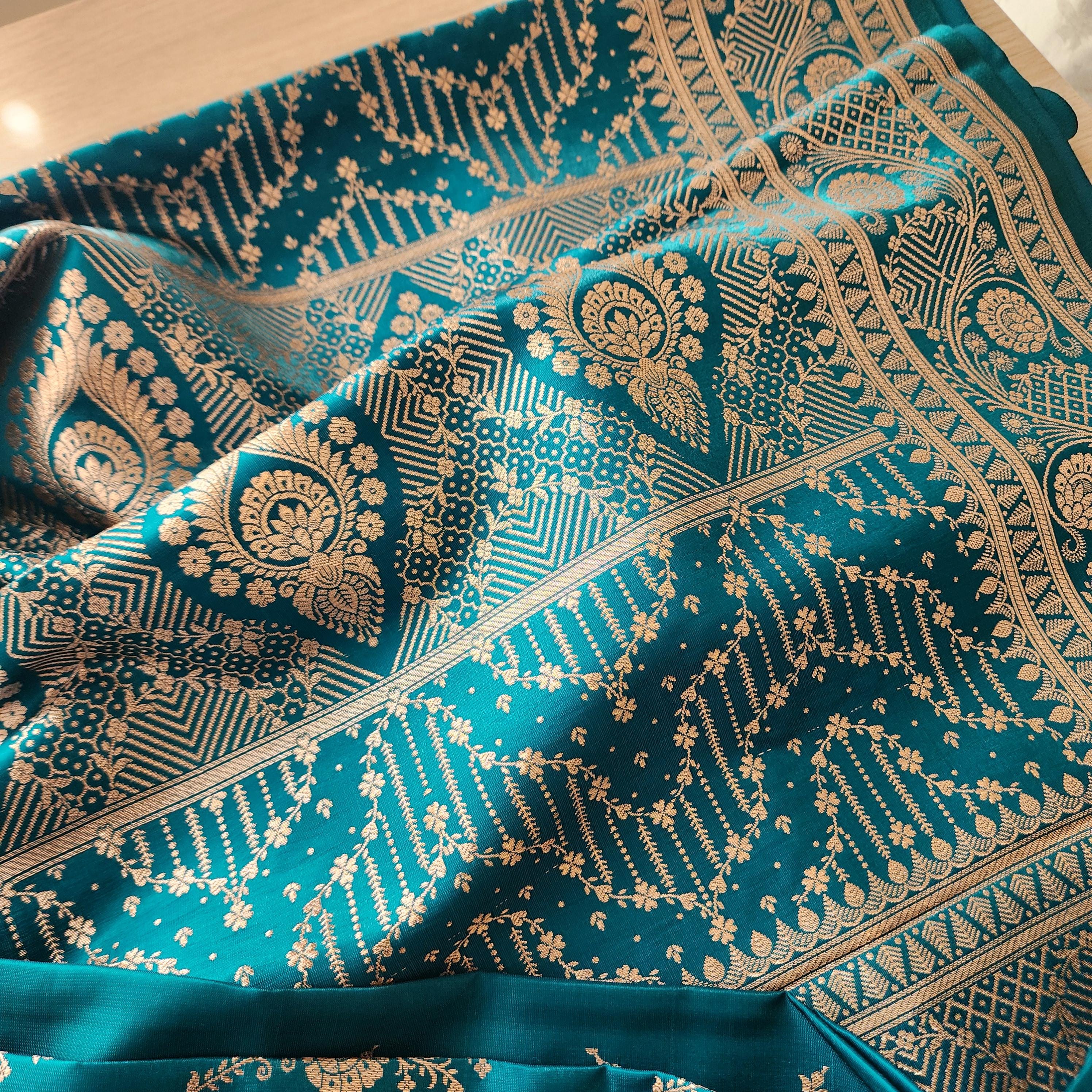 Rich Rama Green, Pure Banarasi Katan Silk Saree with Rich Zari Weaving