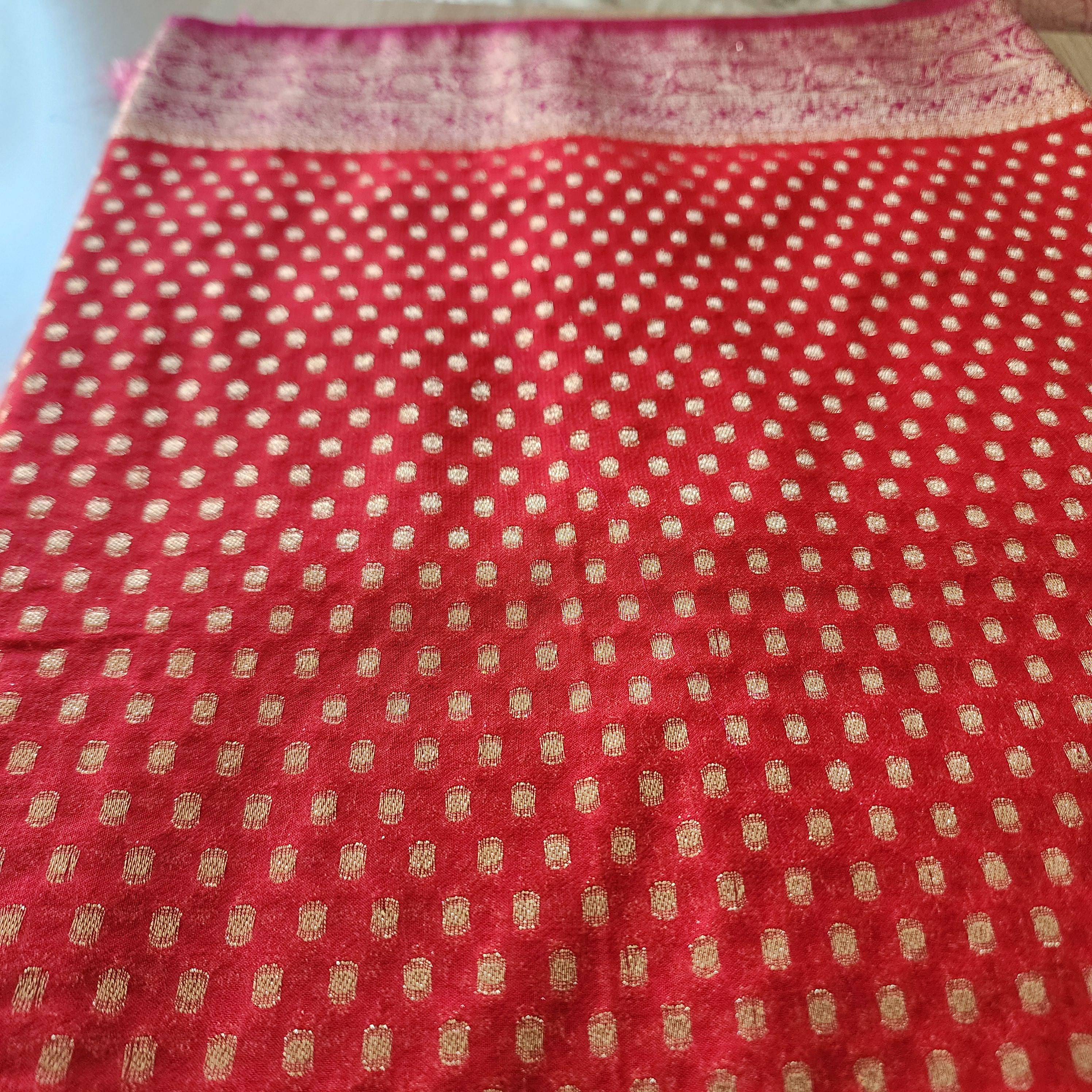 Delicate Dual-Tone Red & Pink Khaddi Georgette Banarasi Saree Light, Elegant, and Flowy