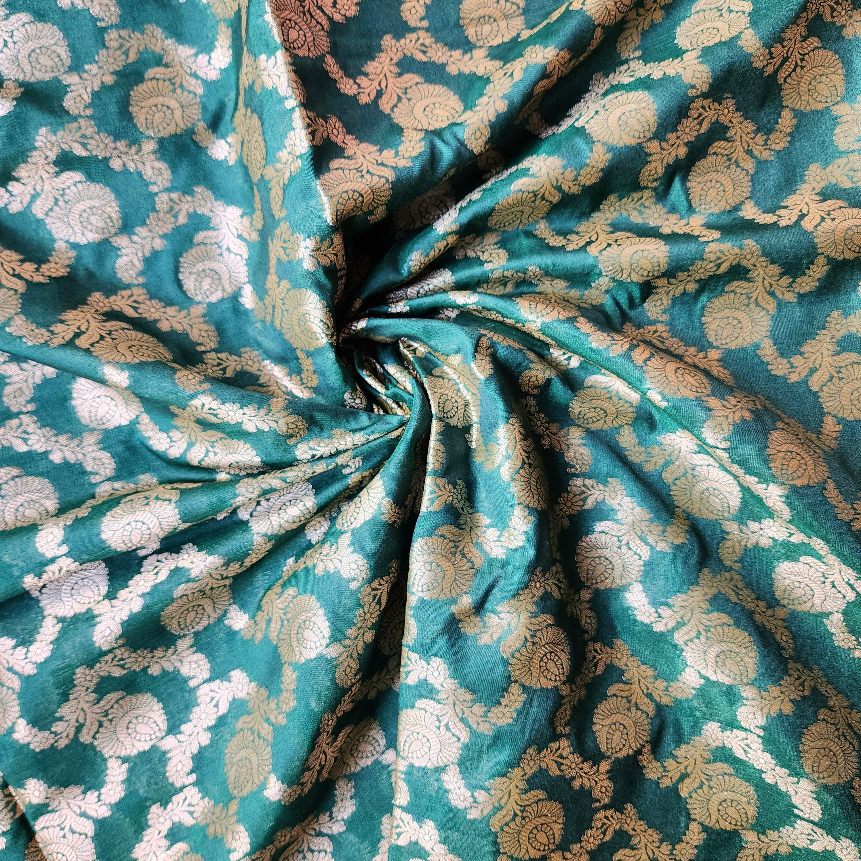 Emerald Green Banarasi Dupatta Handwoven Golden Motifs, Festive Favorite