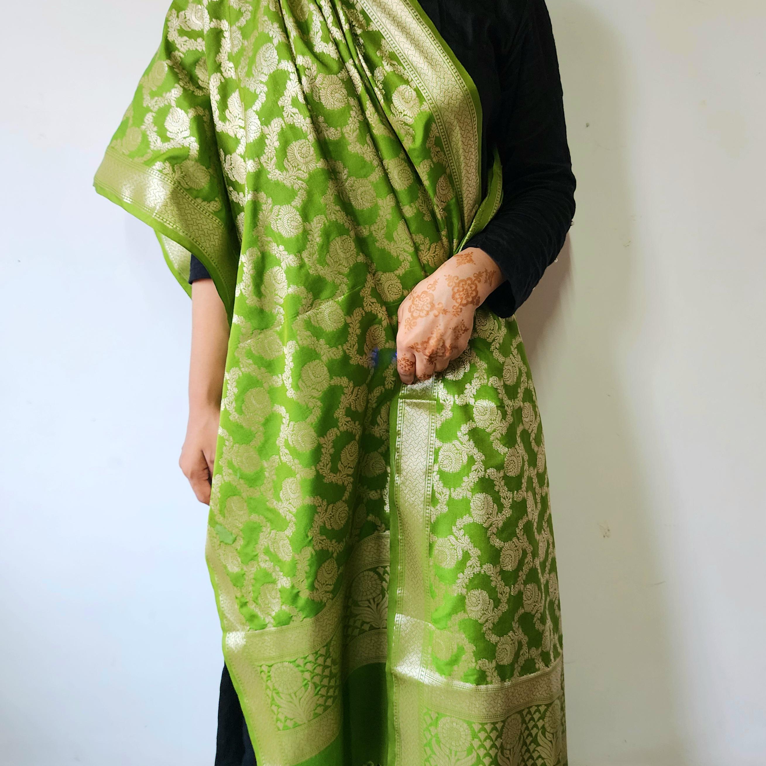 Leaf Green Floral Jaal Dupatta with Mughal-Inspired Zari Border