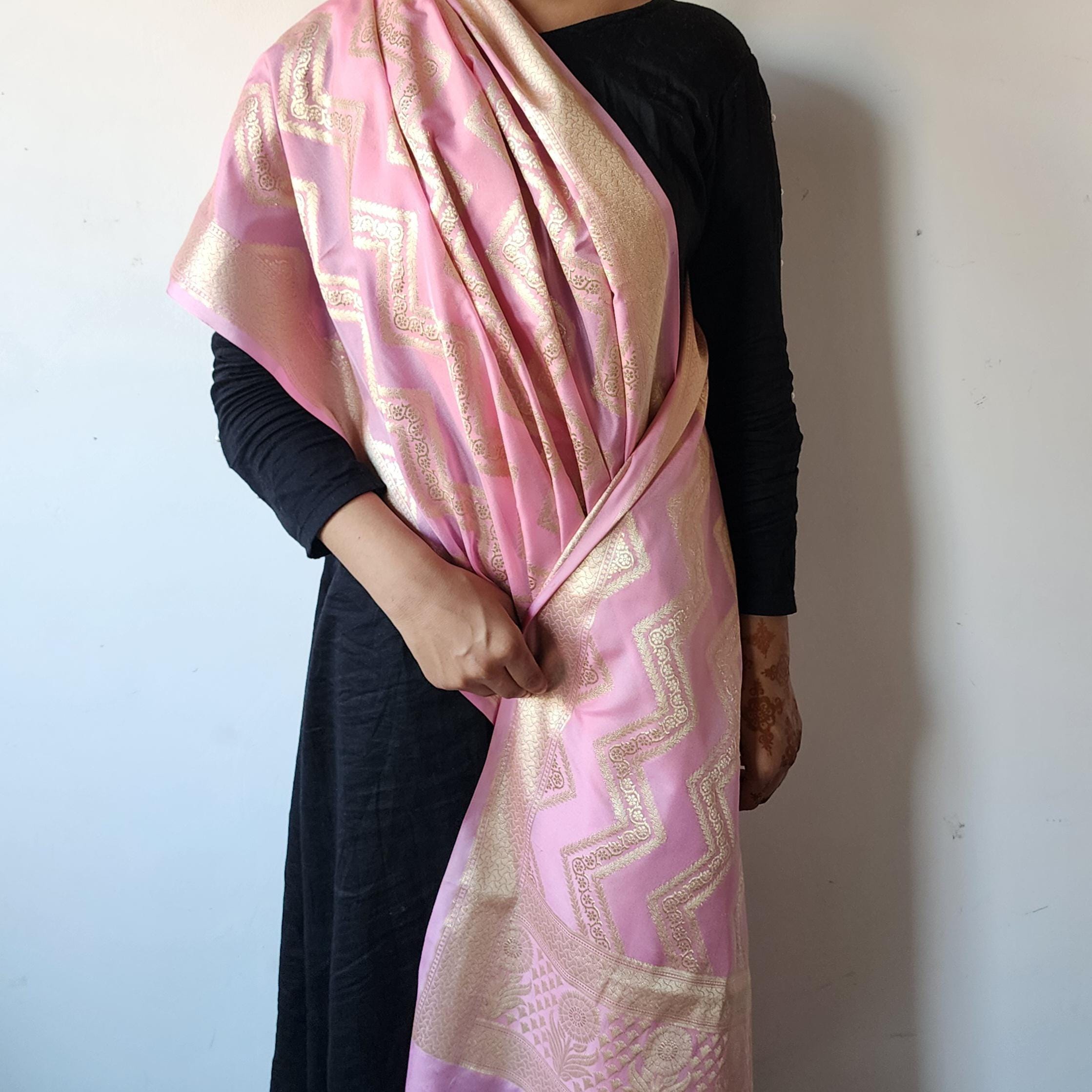 Soft Pastel Pink Banarasi Dupatta Golden Chevron Pattern, Youthful Radiance