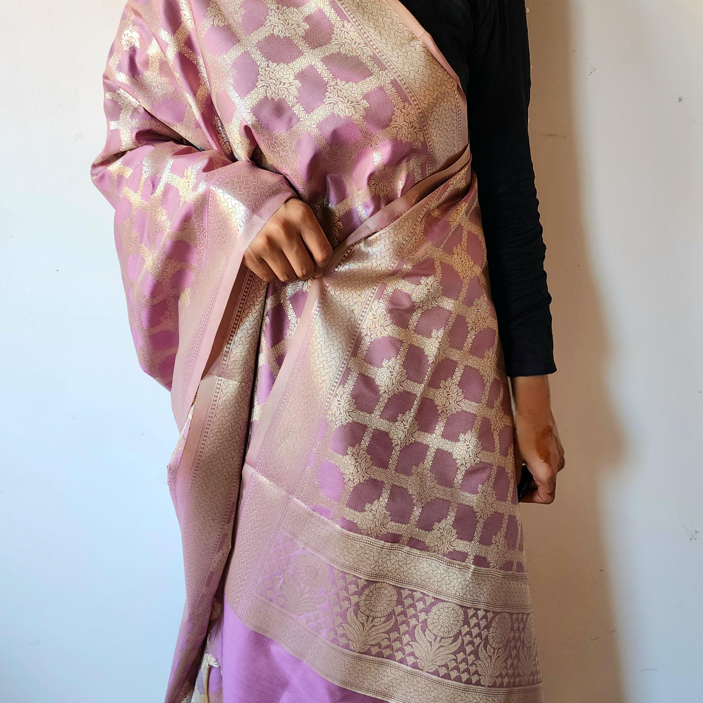 Rose Pink Banarasi Dupatta - Golden Lattice Weave