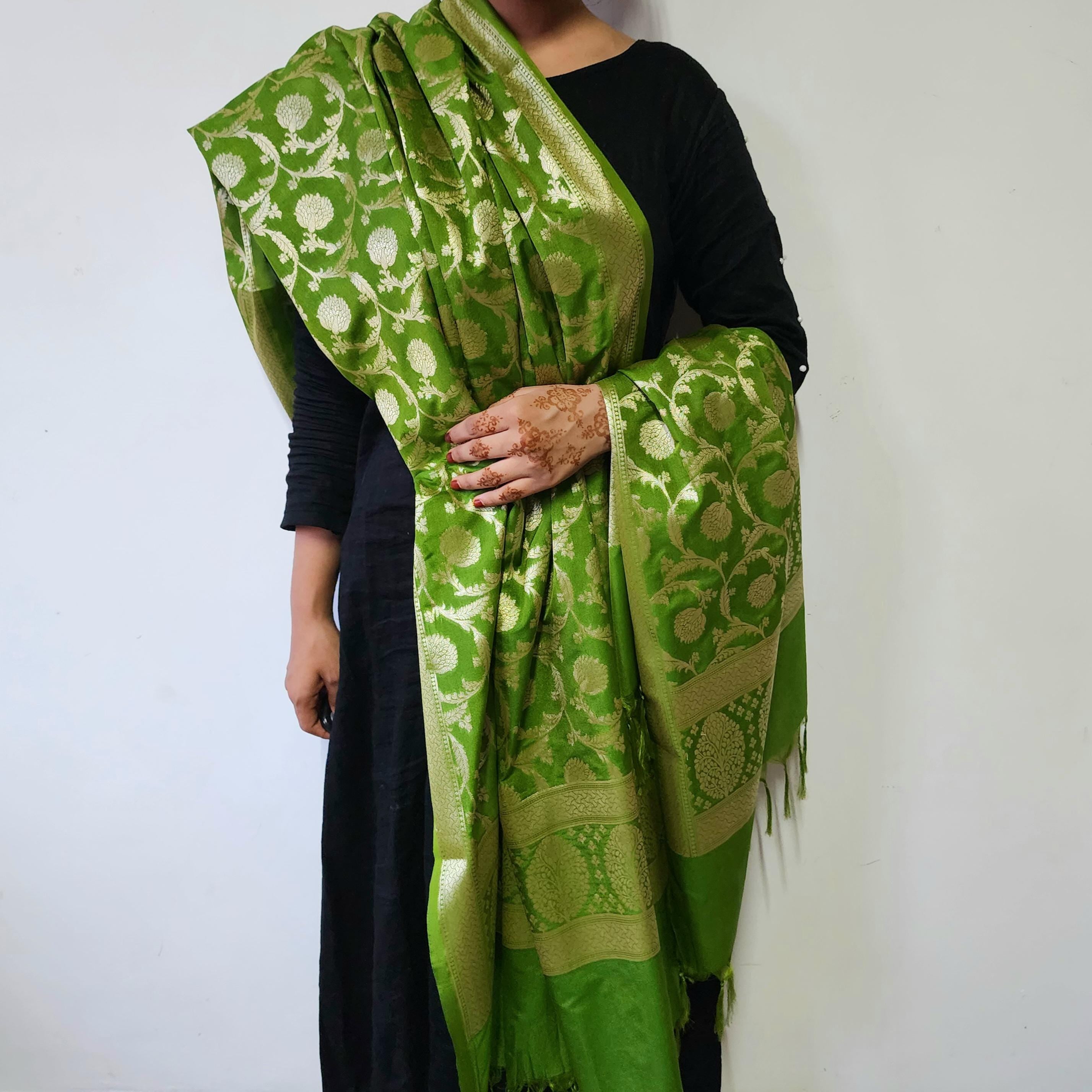 Vibrant Parrot Green Banarasi Dupatta - Zari Blossom Motifs