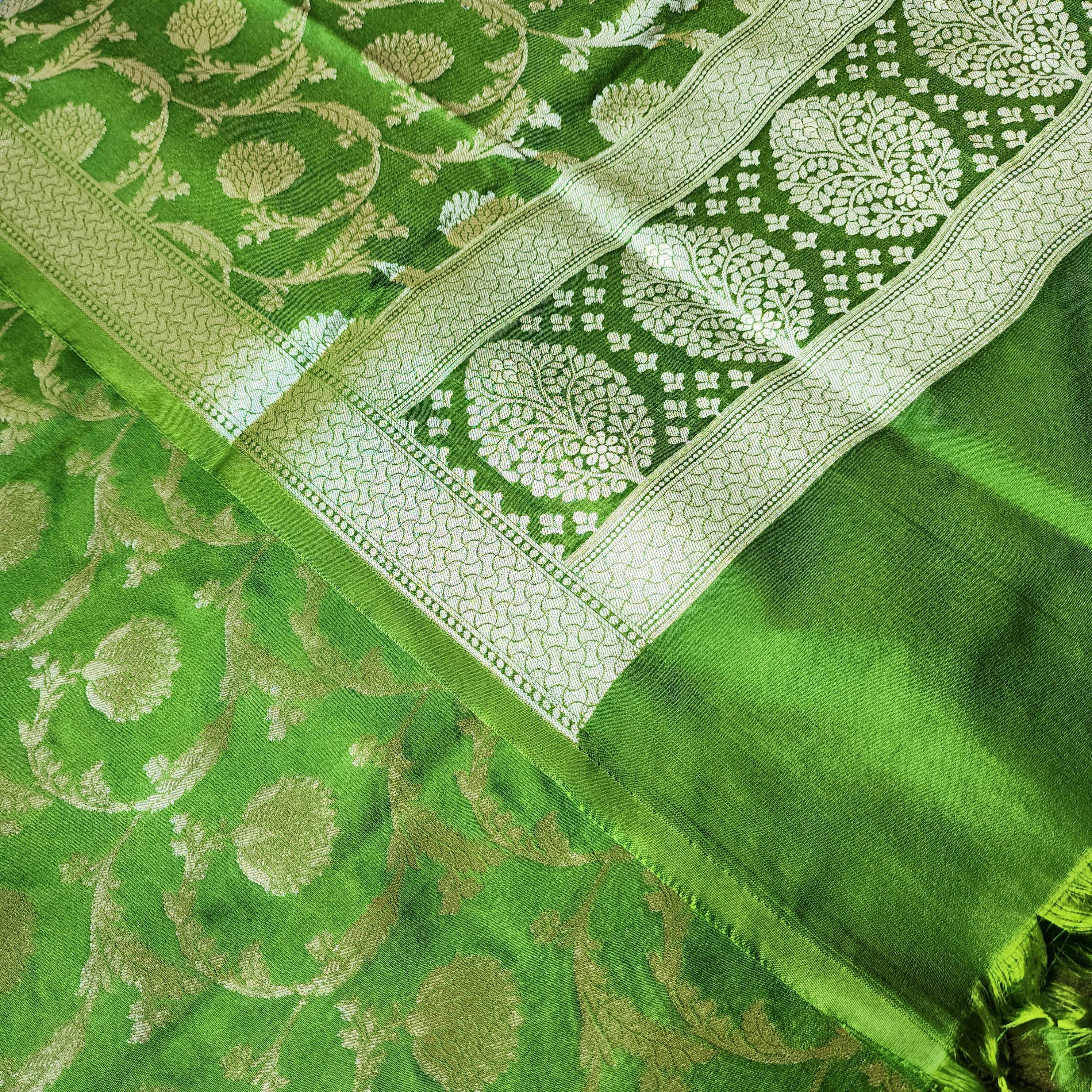 Vibrant Parrot Green Banarasi Dupatta - Zari Blossom Motifs