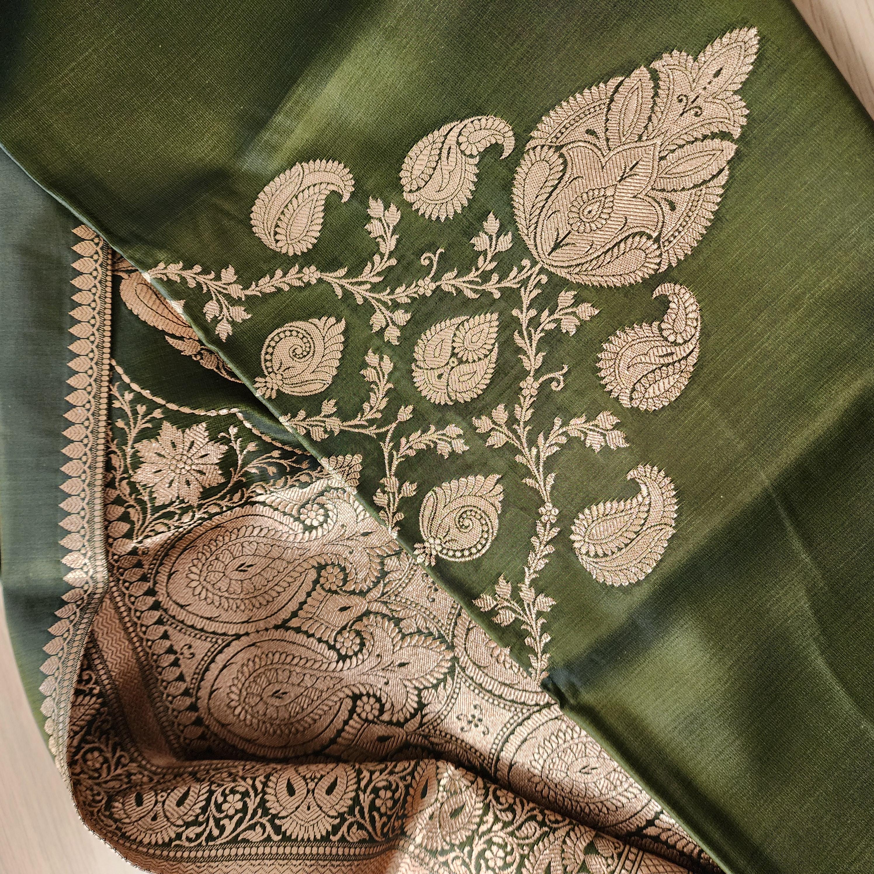 Rich Mehendi Green Pure Banarasi Katan Silk Saree with light Gold Zari Weaving