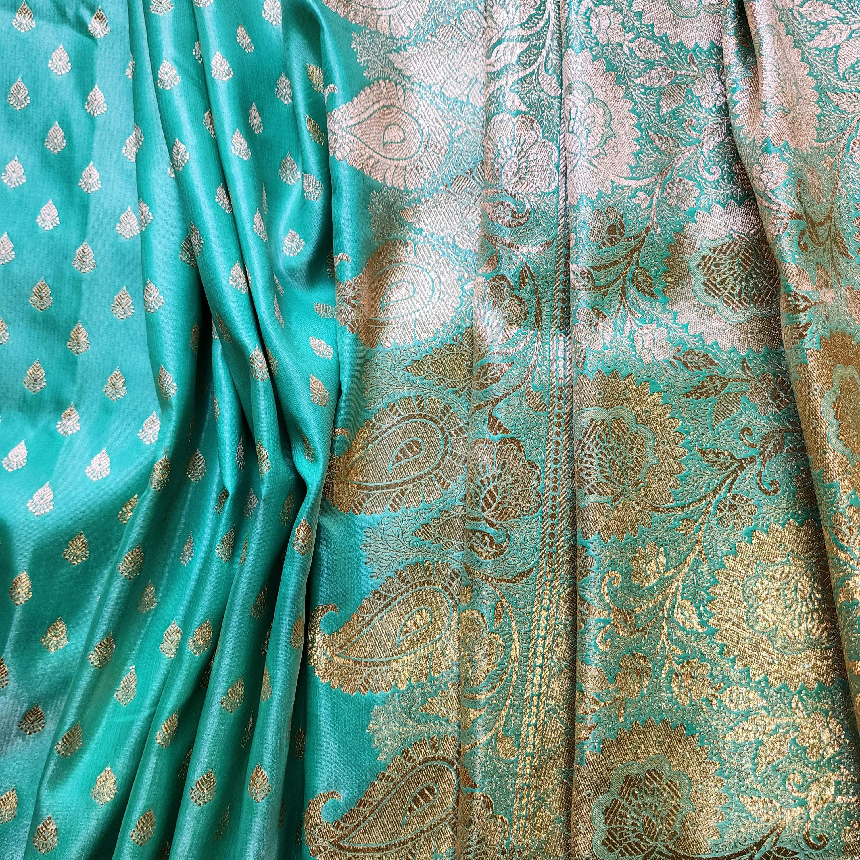 Rich Emerald Green Banarasi Silk Saree with Gold Zari Weaving