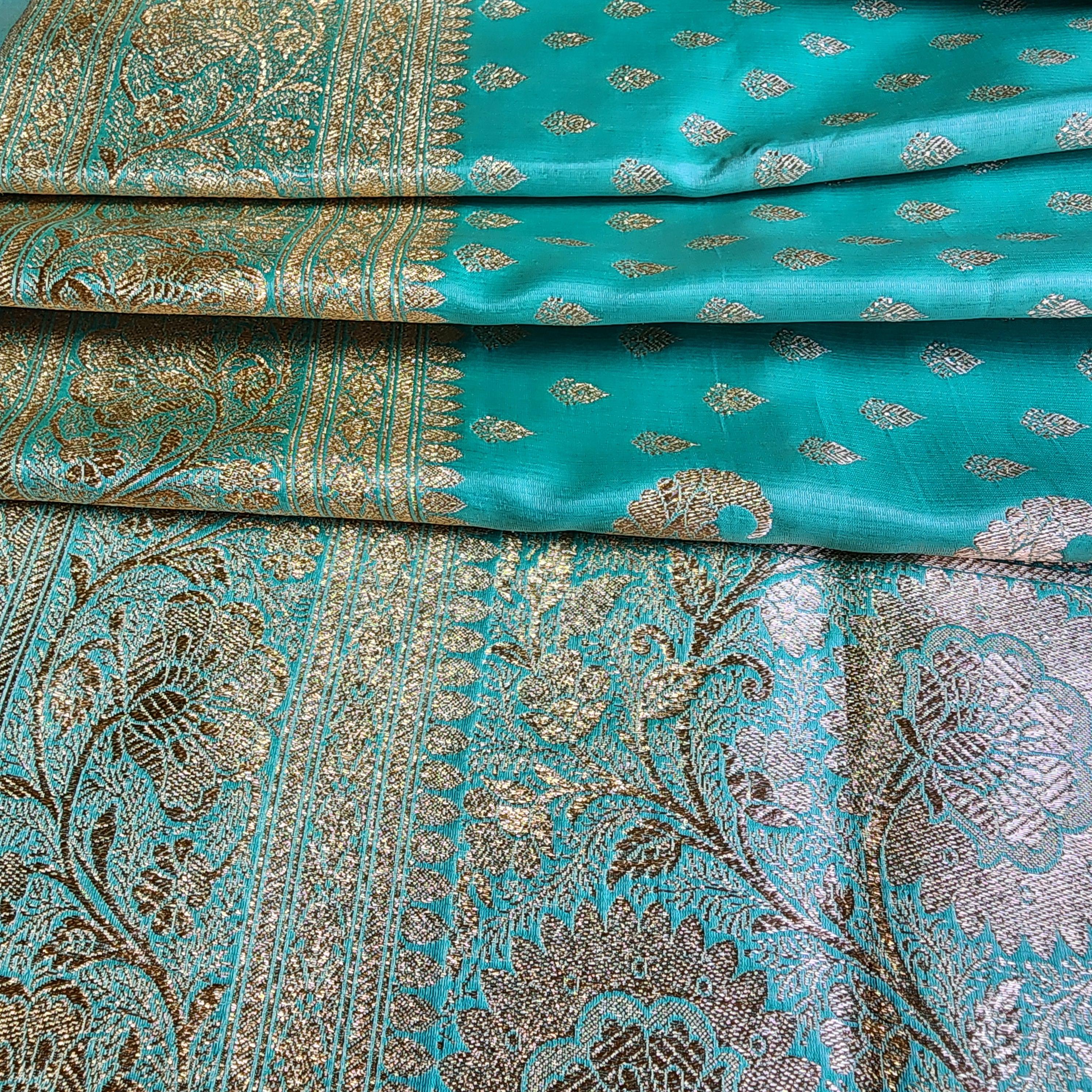Rich Emerald Green Banarasi Silk Saree with Gold Zari Weaving