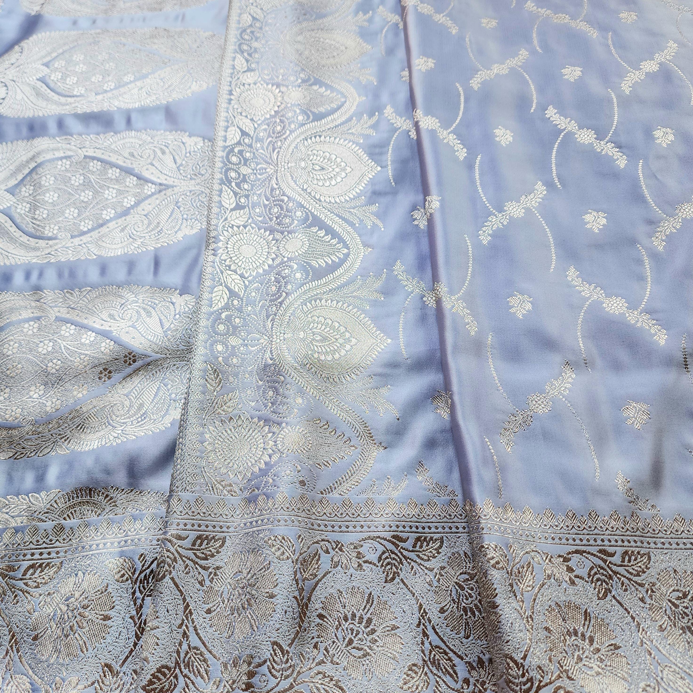 Lavender Pure Banarasi Katan Silk Saree with light Gold Zari Weaving