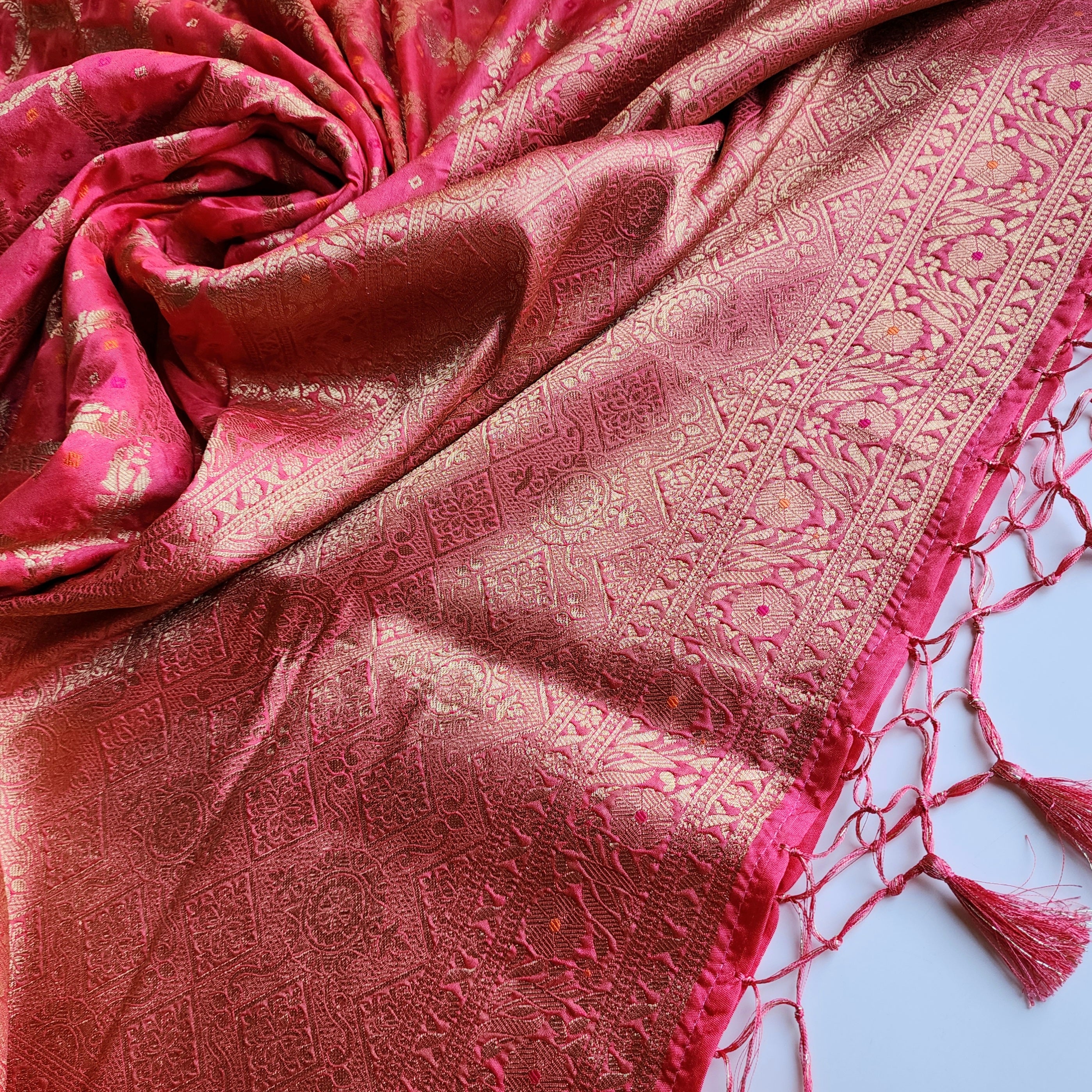 Rani Pink Bandhani Dupatta with Traditional Jaal