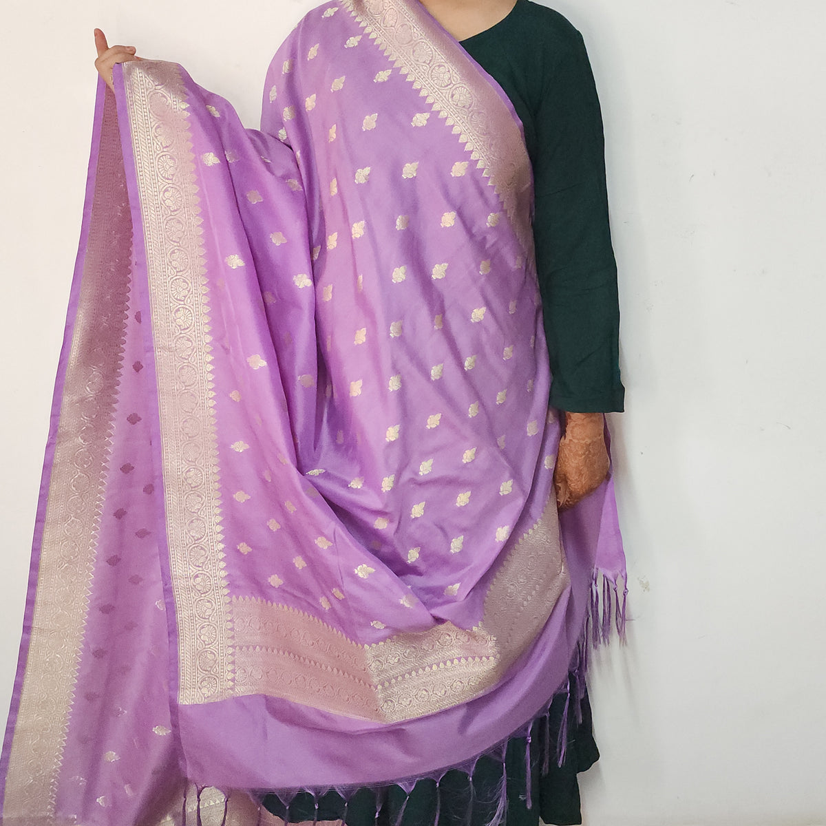 Purple Zari Banarasi Tapetta Silk Leaf Weave Dupatta