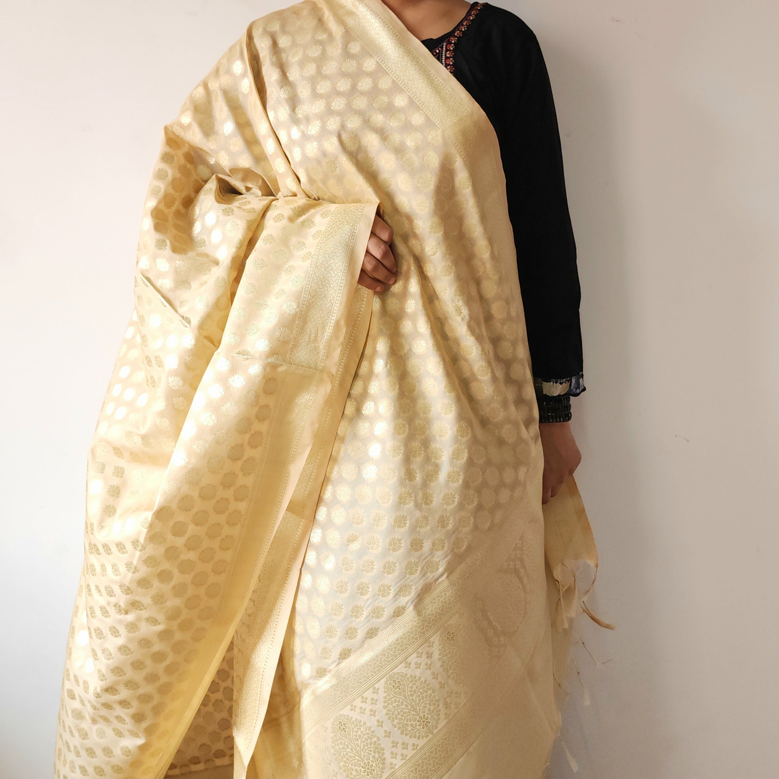 Champagne Beige Banarasi Tapetta Silk Dupatta with Gold Floral Zari Weave