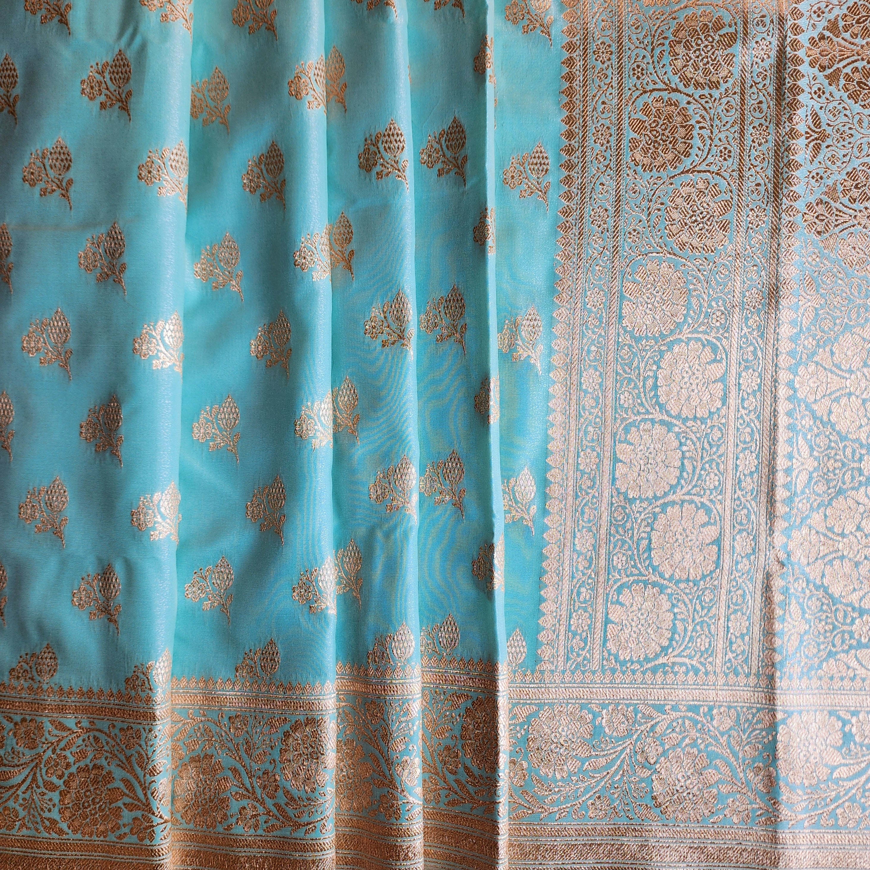 Rich Sea Green Banarasi Silk Saree with Gold Zari Weaving
