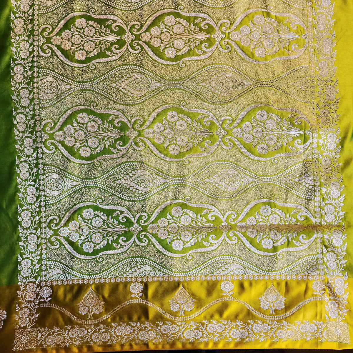 Dual-Tone Parrot Green & Yellow Pure Banarasi Katan Silk Saree