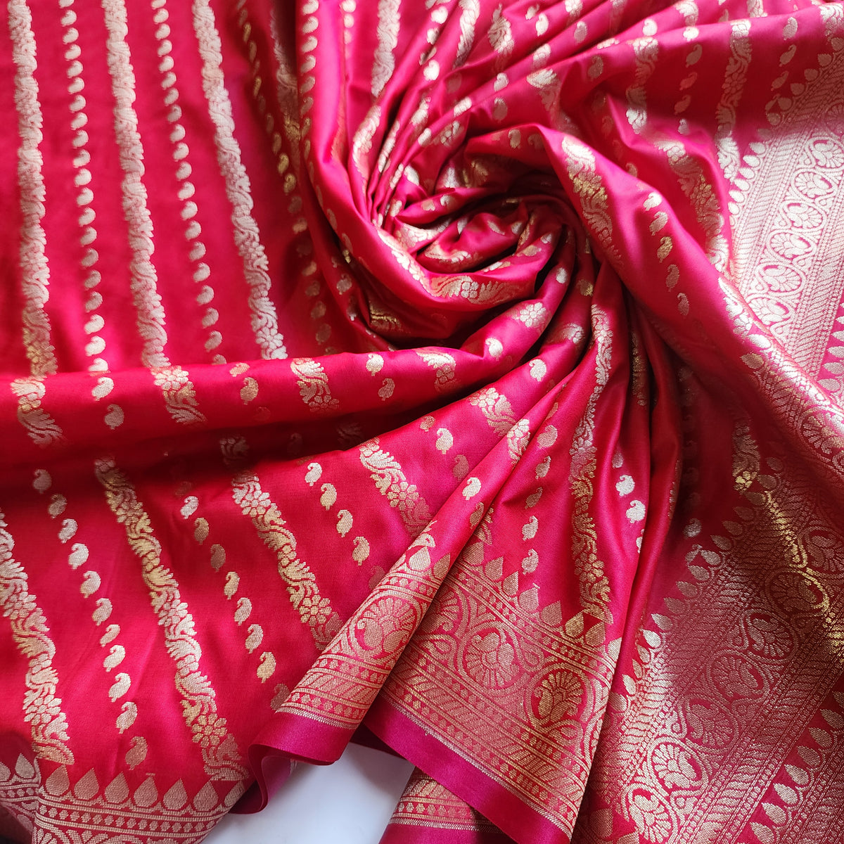 Rani Pink - Banarasi Leheriya Style Dupatta