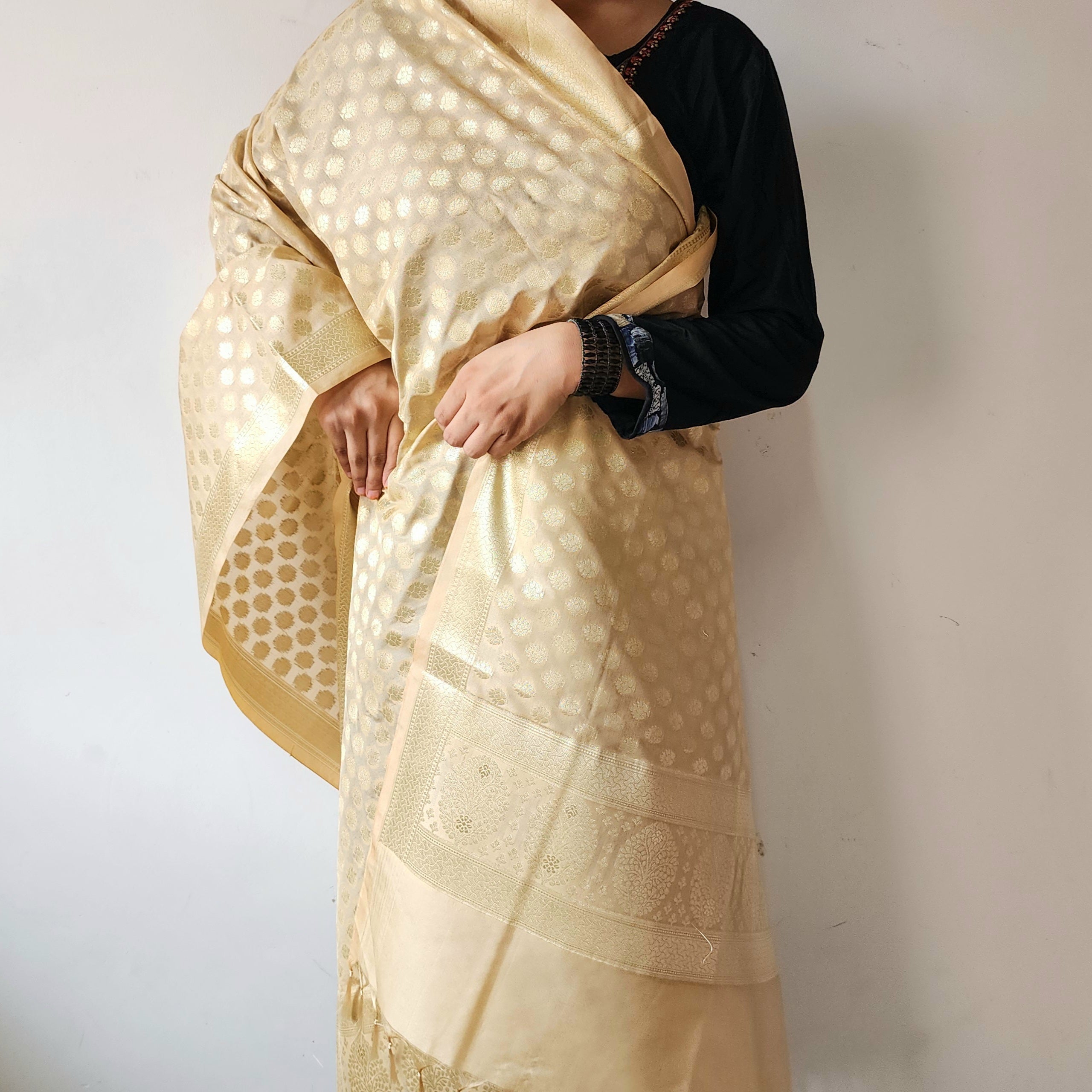 Champagne Beige Banarasi Tapetta Silk Dupatta with Gold Floral Zari Weave