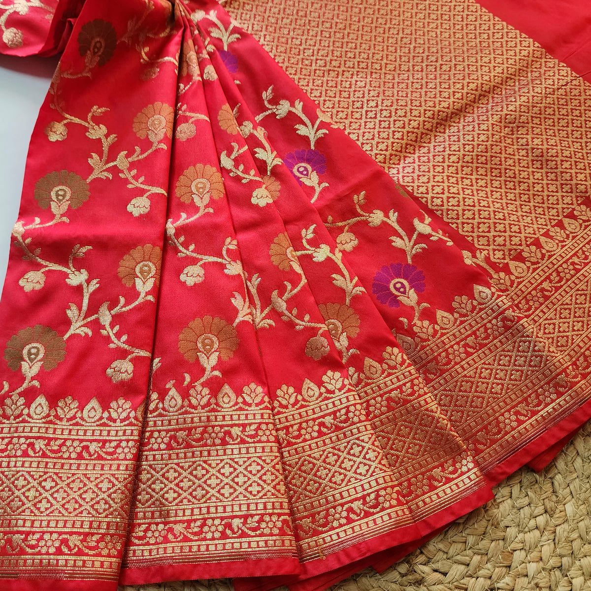 Banarasi Silk Floral Jaal Dupatta - Crimson Red