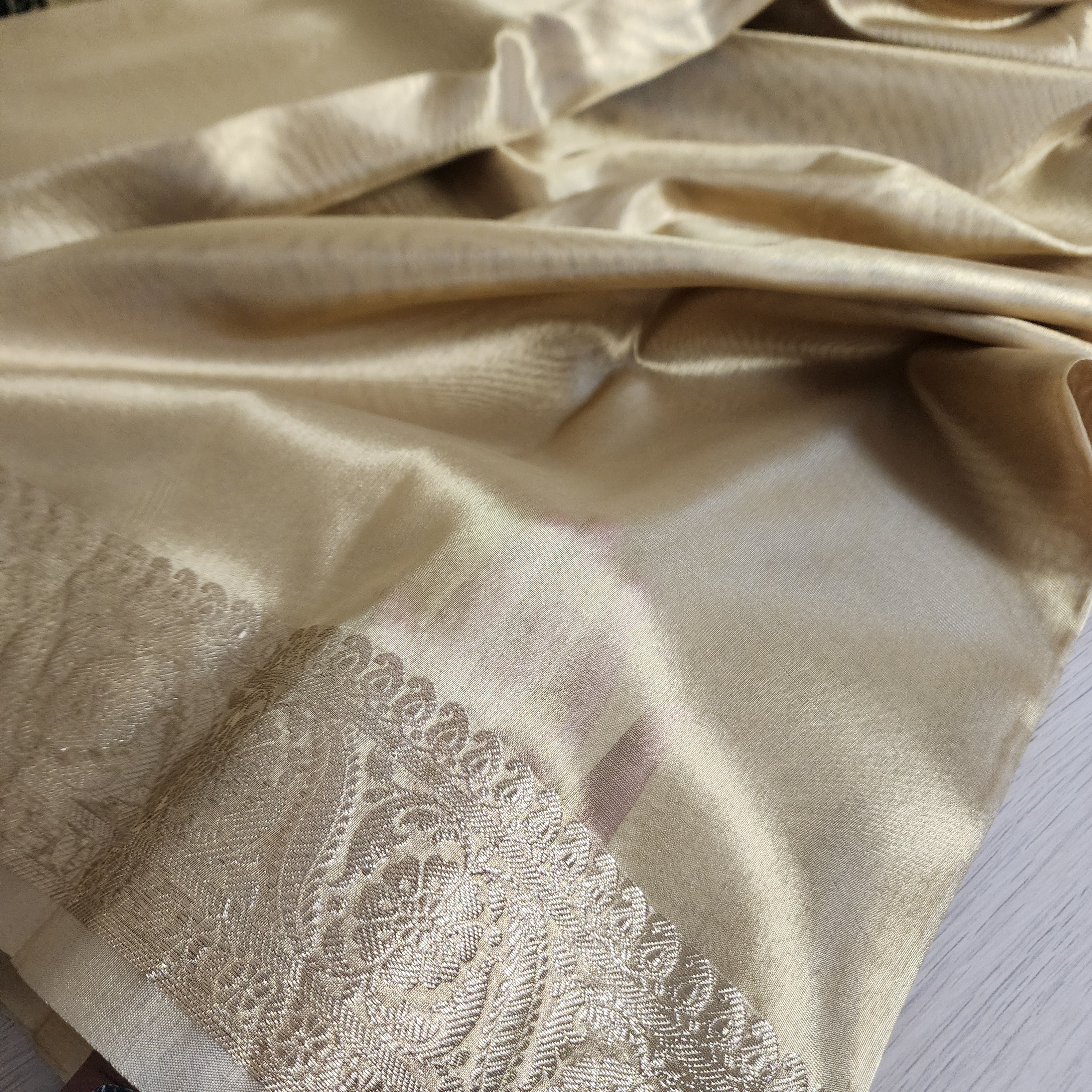 Traditional Kanjivaram Style Tissue Silk Saree in Gold
