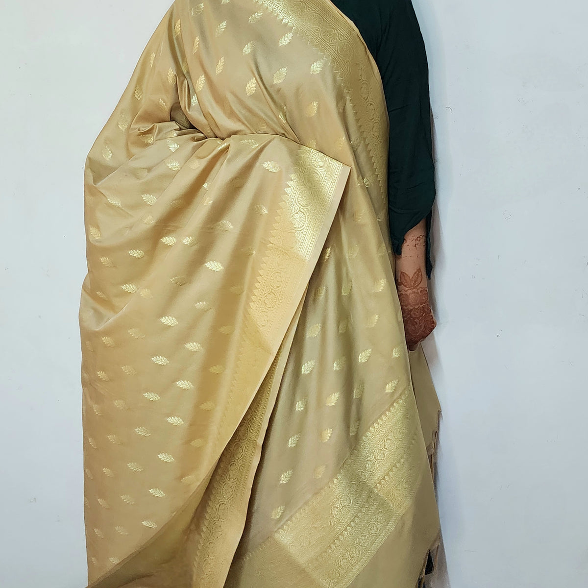 Champagne Banarasi Tapetta Silk Leaf Weave Dupatta