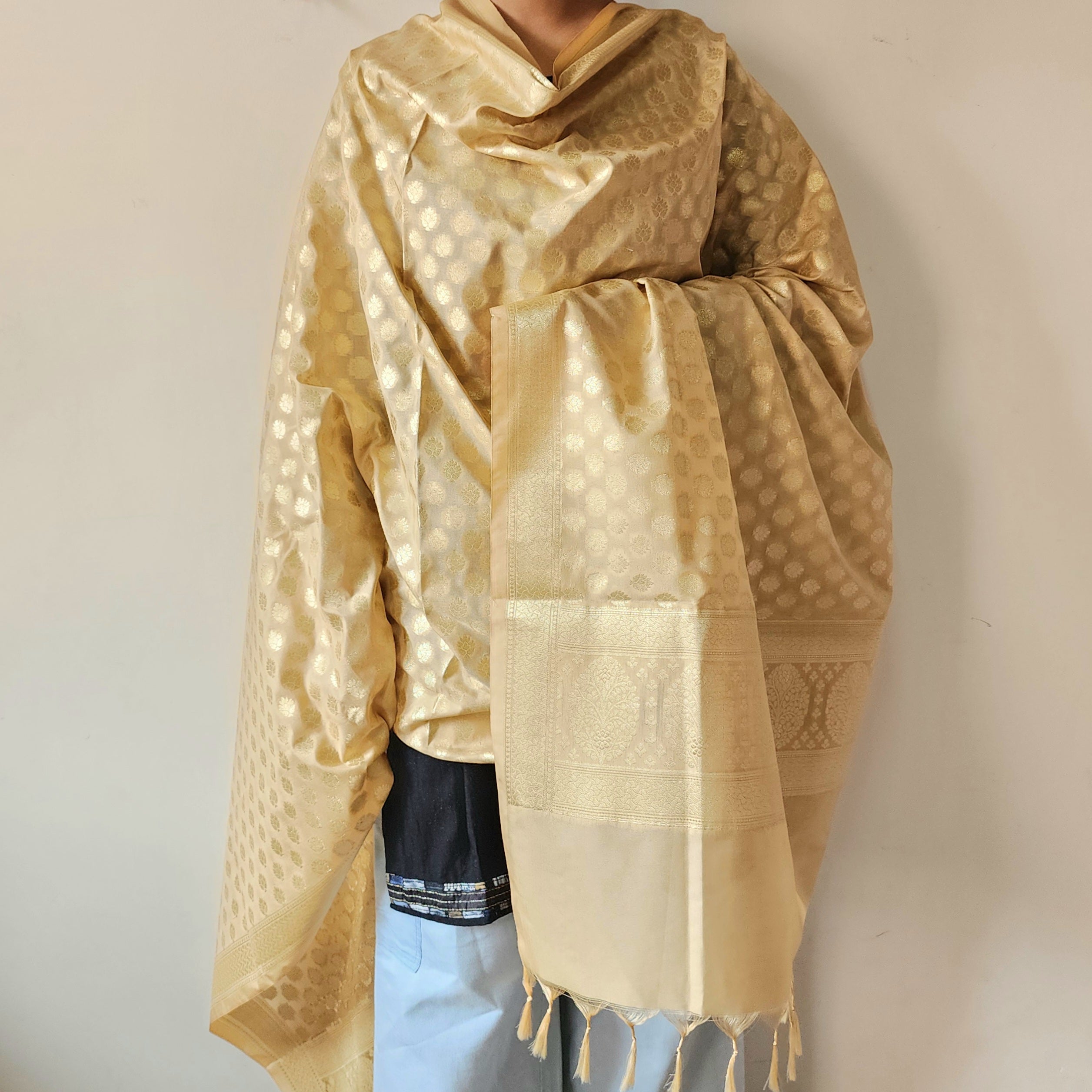 Champagne Beige Banarasi Tapetta Silk Dupatta with Gold Floral Zari Weave