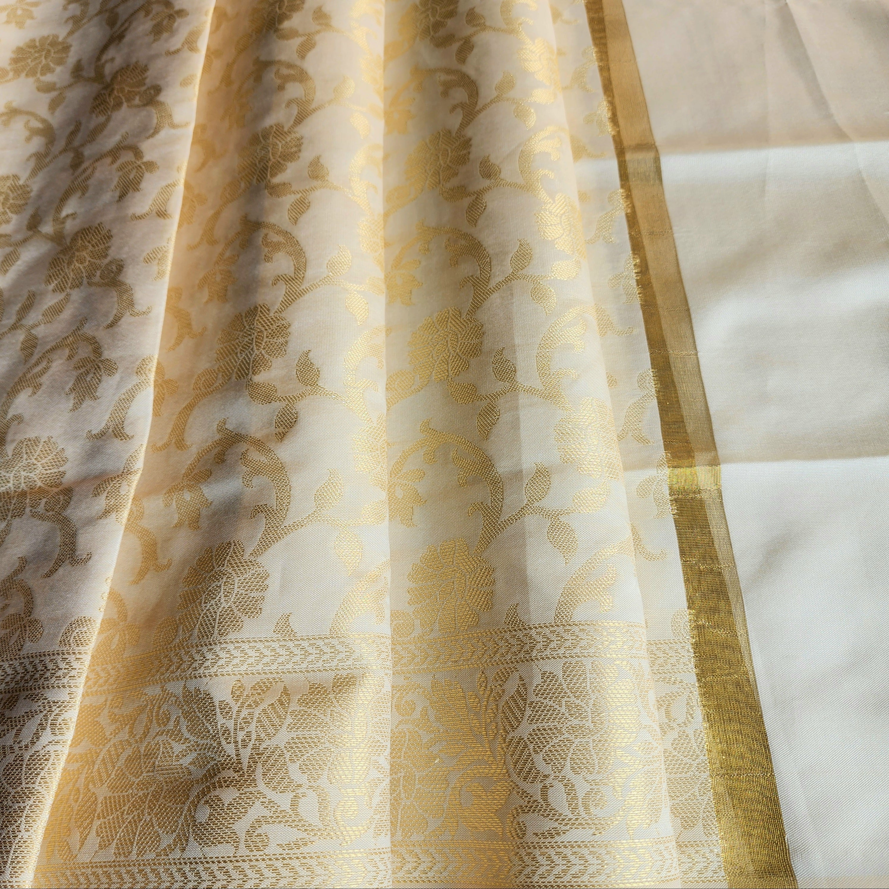 White Banarasi Tapetta Silk Dupatta with Gold Floral Weave