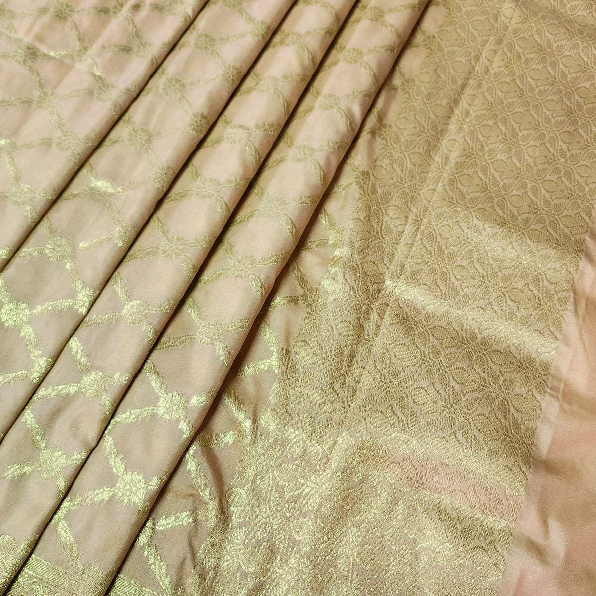 Banarasi Tapetta Silk - Champagne Zari Jaal Dupatta