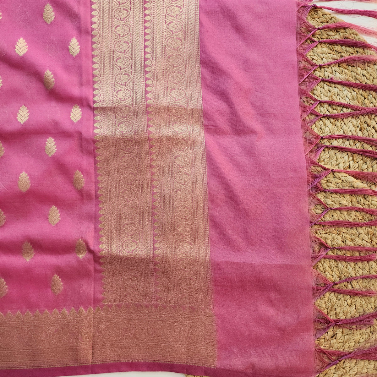 Dusty Rose Banarasi Tapetta Silk Leaf Weave Dupatta