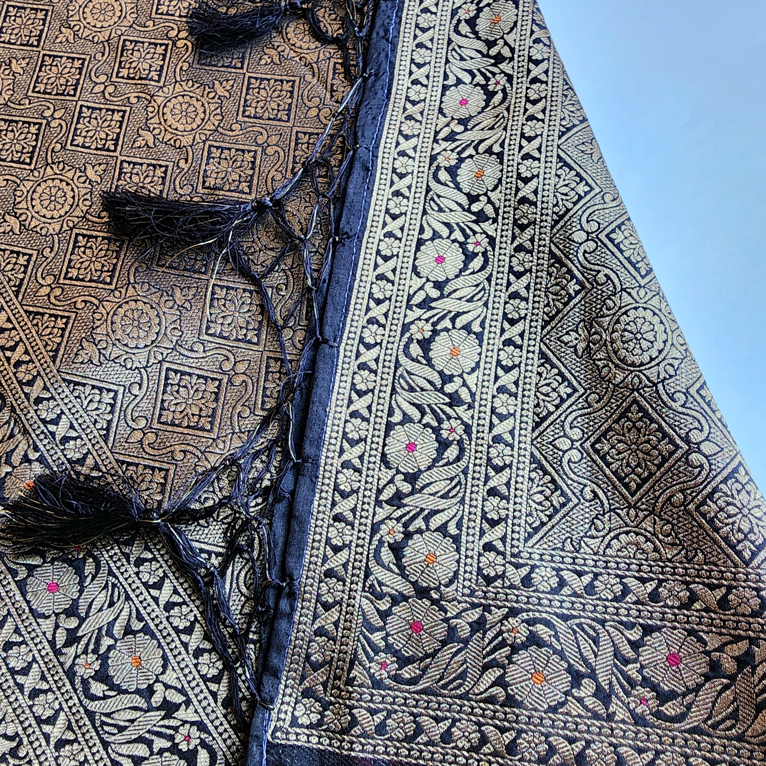 Black Bandhani Dupatta with Traditional Jaal