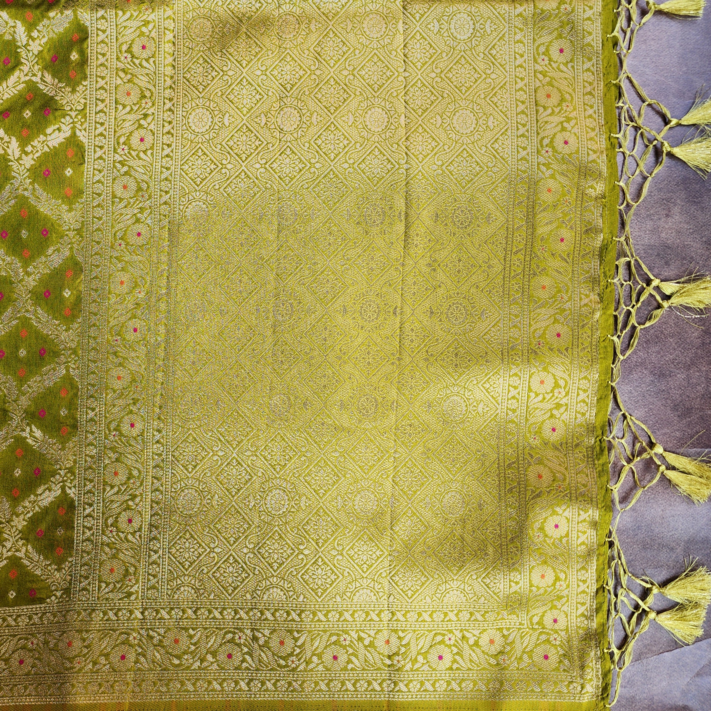 Lime Green Bandhani Dupatta with Traditional Jaal