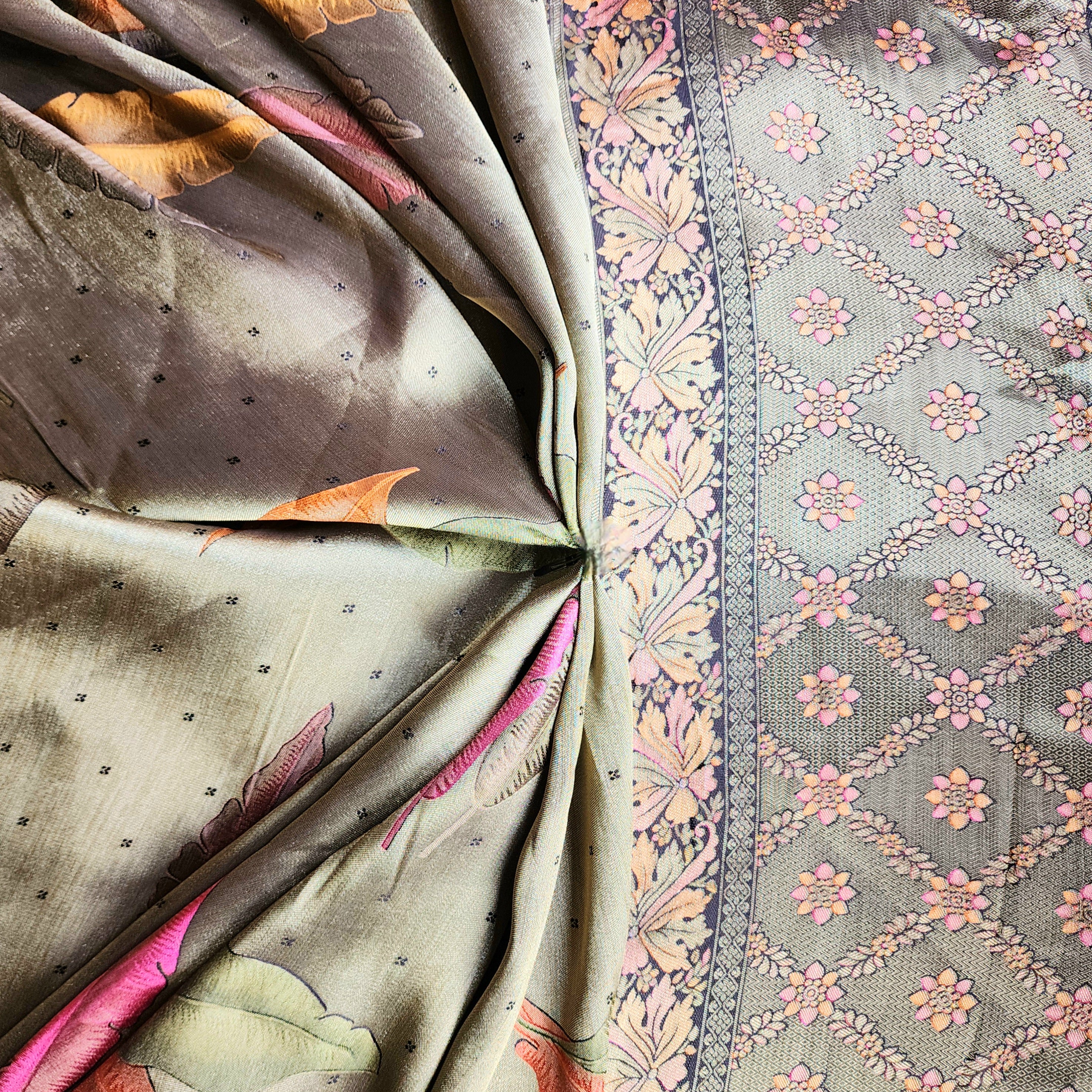 Dove Grey Tissue Silk Saree with Artistic Leaf Motifs