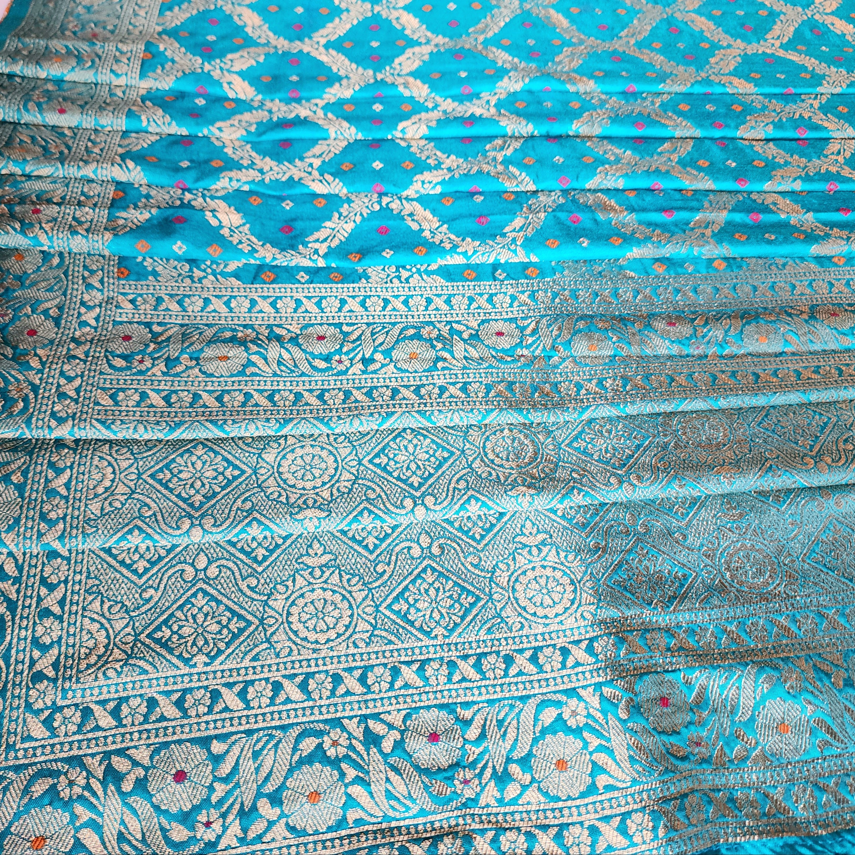 Peacock Blue Bandhani Dupatta with Traditional Jaal