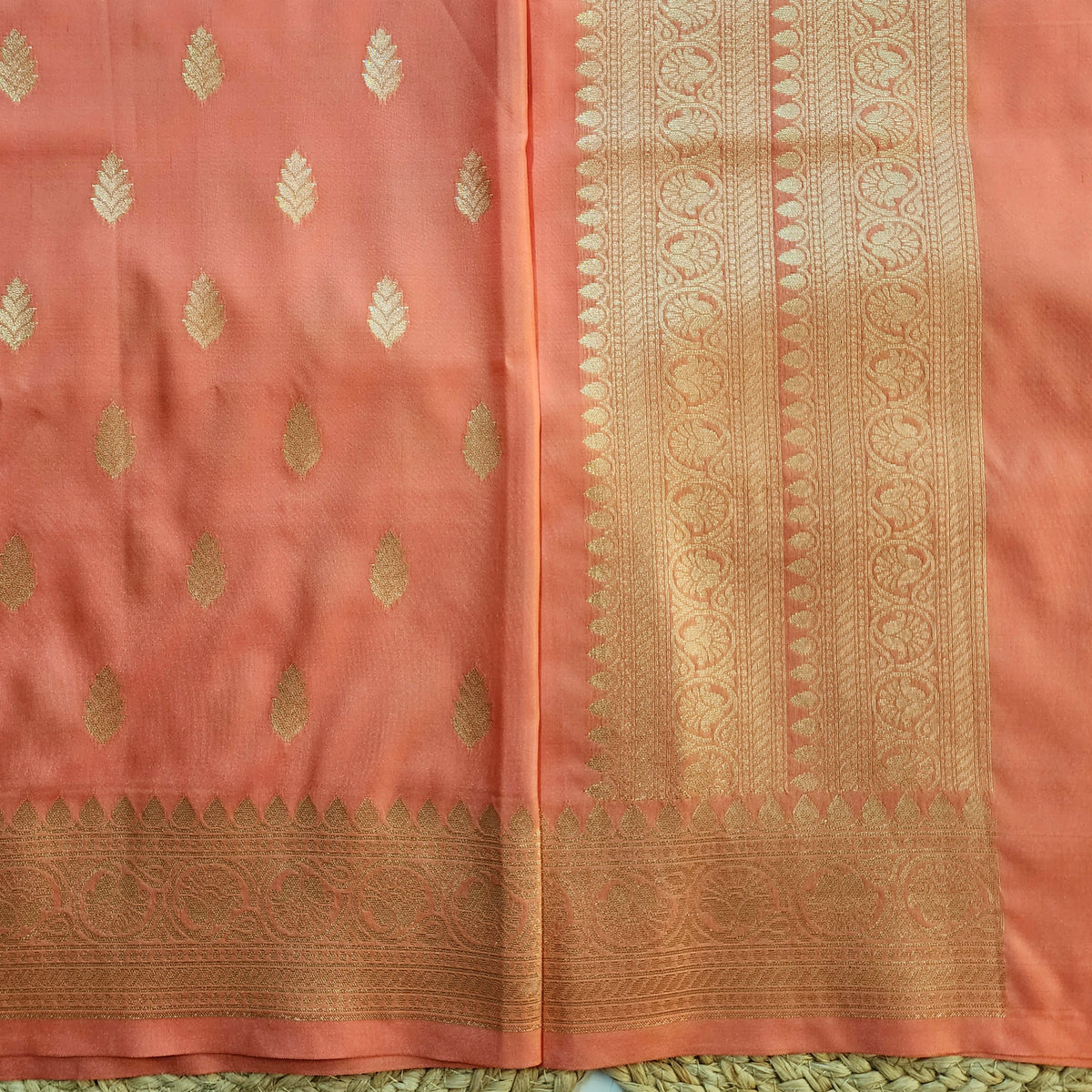 Peach Banarasi Tapetta Silk Leaf Weave Dupatta