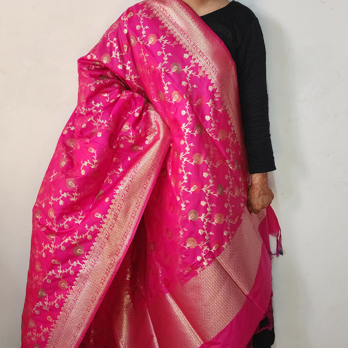 Banarasi Silk Floral Jaal Dupatta - Deep Fuchsia