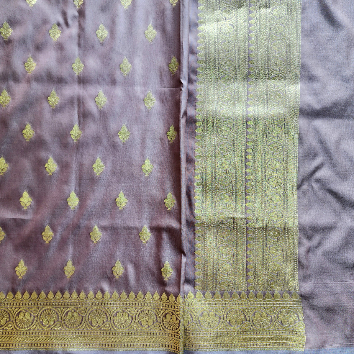 Mauve Banarasi Tapetta Silk Leaf Weave Dupatta