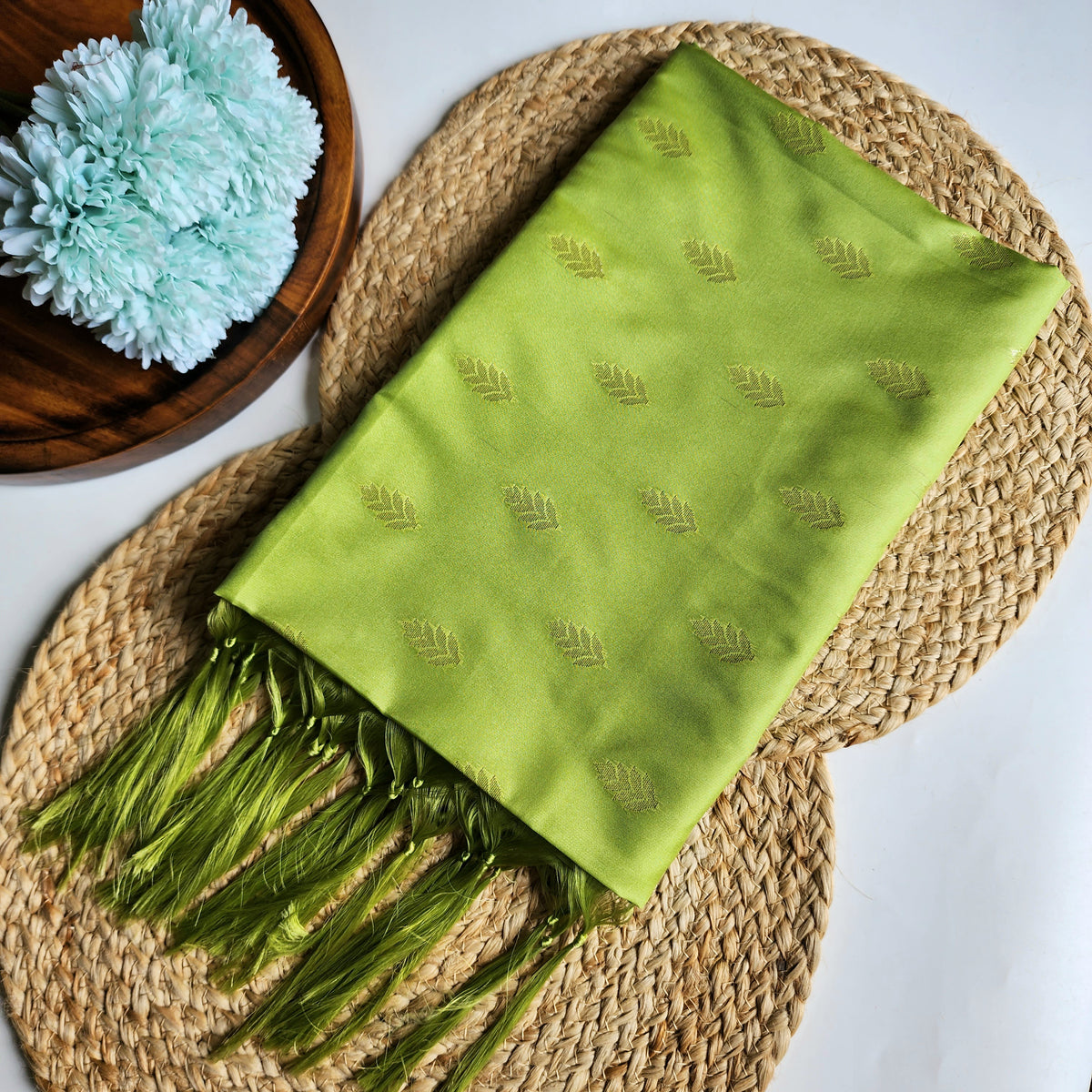 Pista Green Banarasi Tapetta Silk Leaf Weave Dupatta
