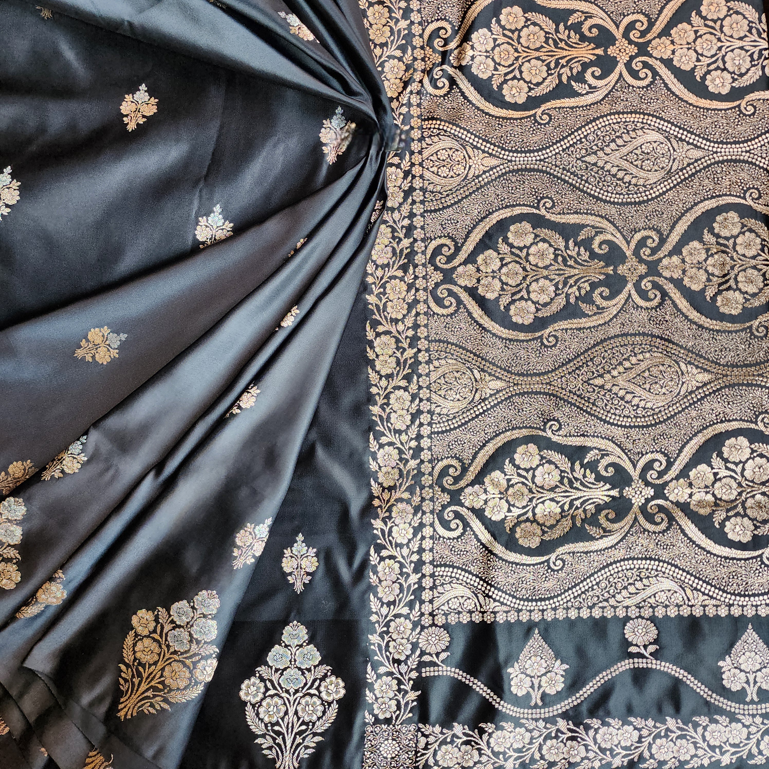 Dual-Tone Black Pure Banarasi Katan Silk Saree