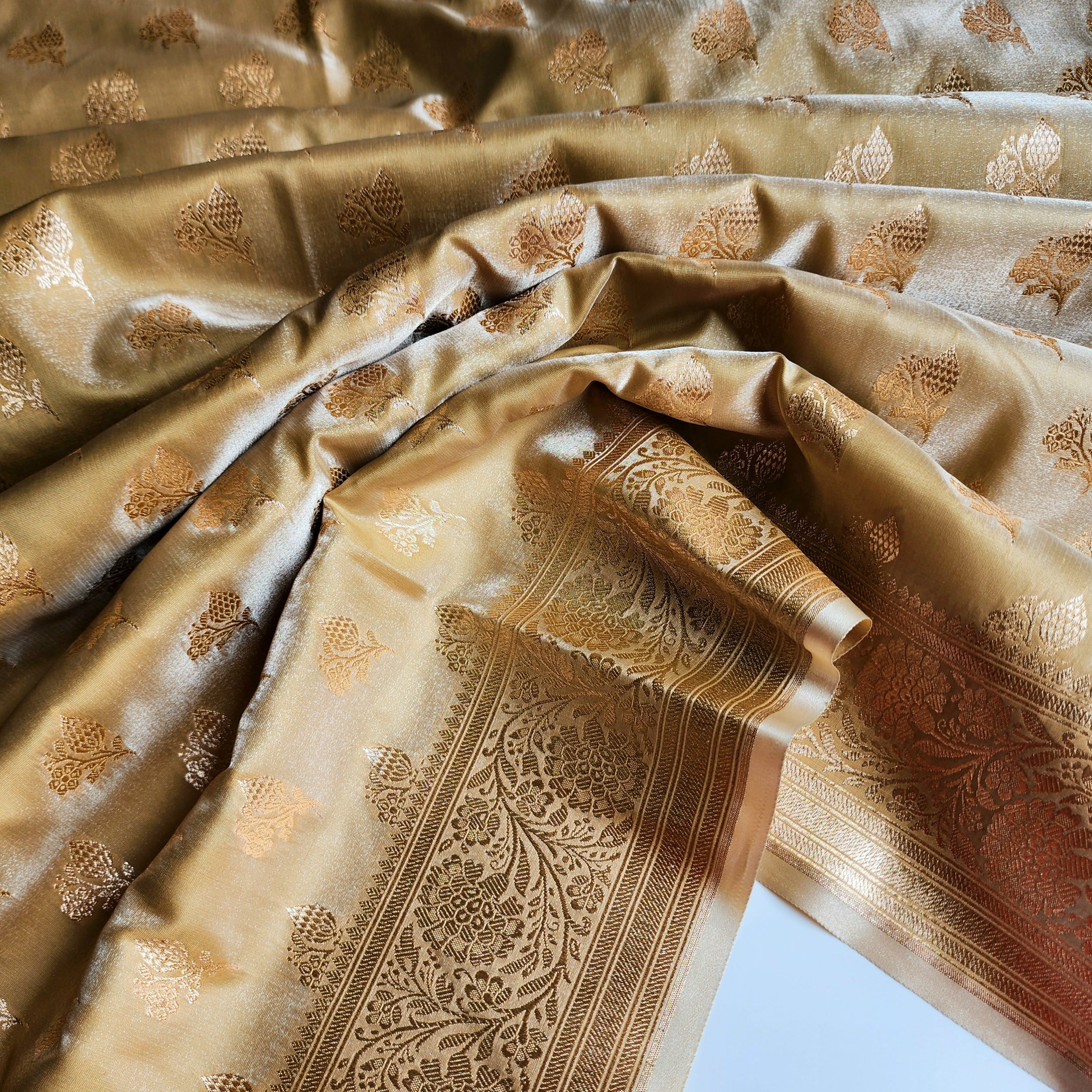 Rich Beige Gold Banarasi Silk Saree with Gold Zari Weaving