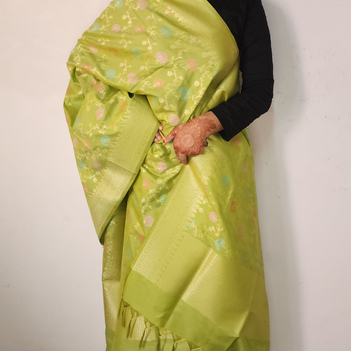 Banarasi Silk Floral Jaal Dupatta - Pistachio Green