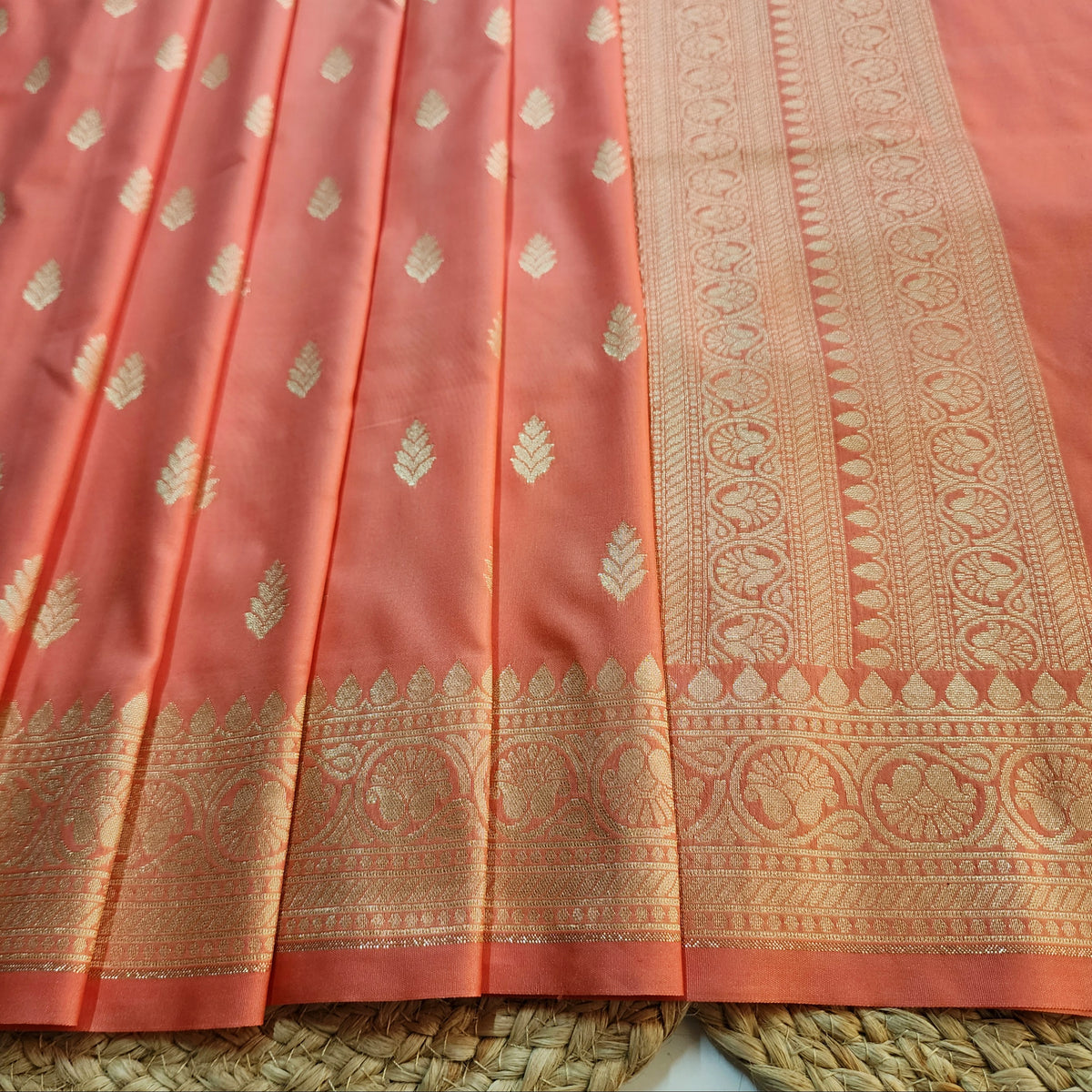 Peach Banarasi Tapetta Silk Leaf Weave Dupatta