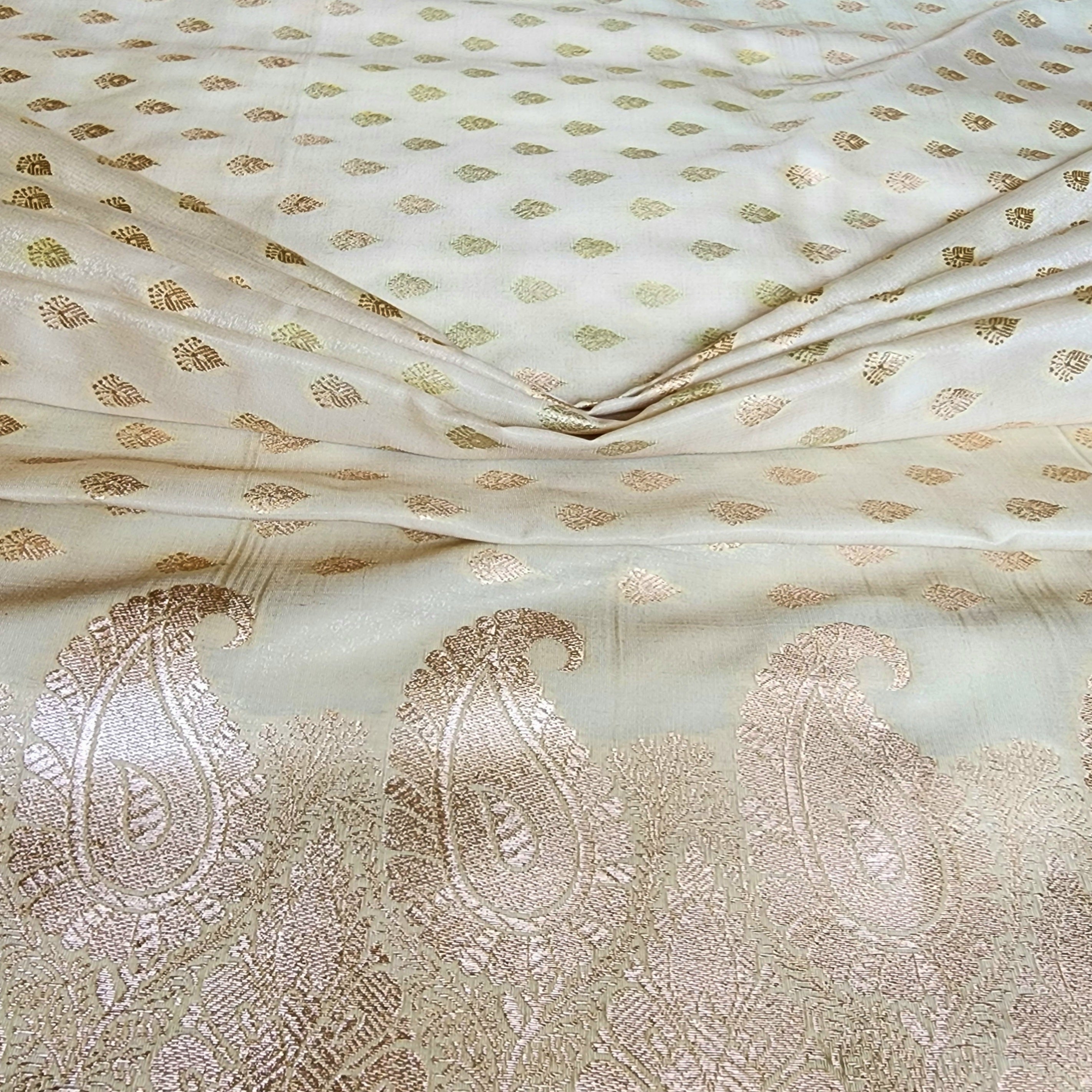 Rich White Banarasi Silk Saree with Gold Zari Weaving
