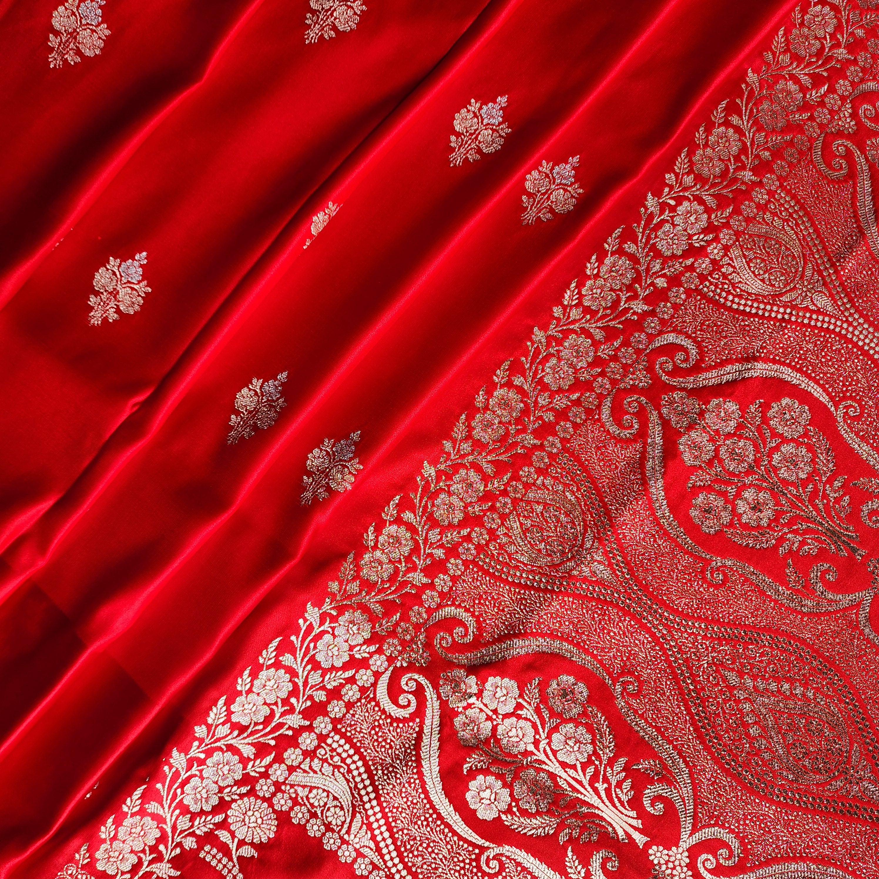 Dual-Tone Bright Red Pure Banarasi Katan Silk Saree