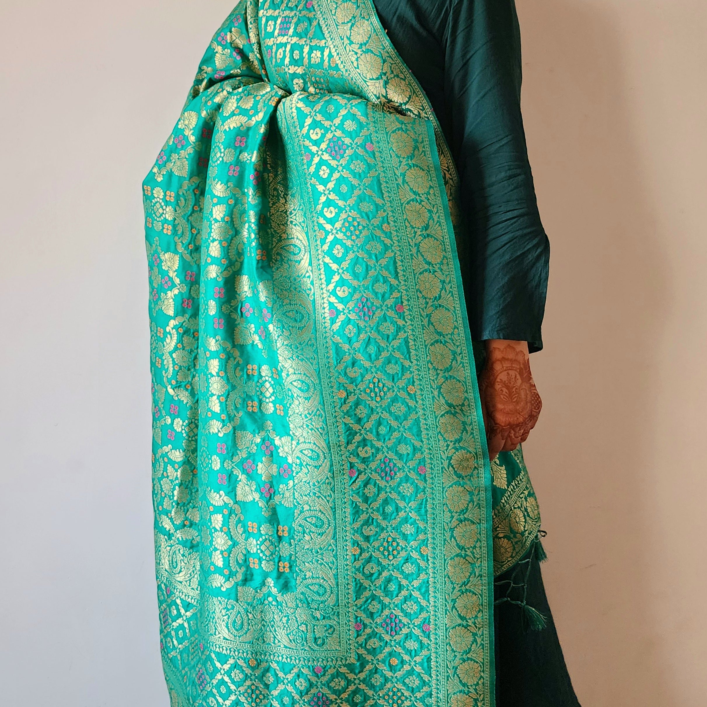 Sea Green Bandhani Dupatta with Floral and Geometric Zari Weave