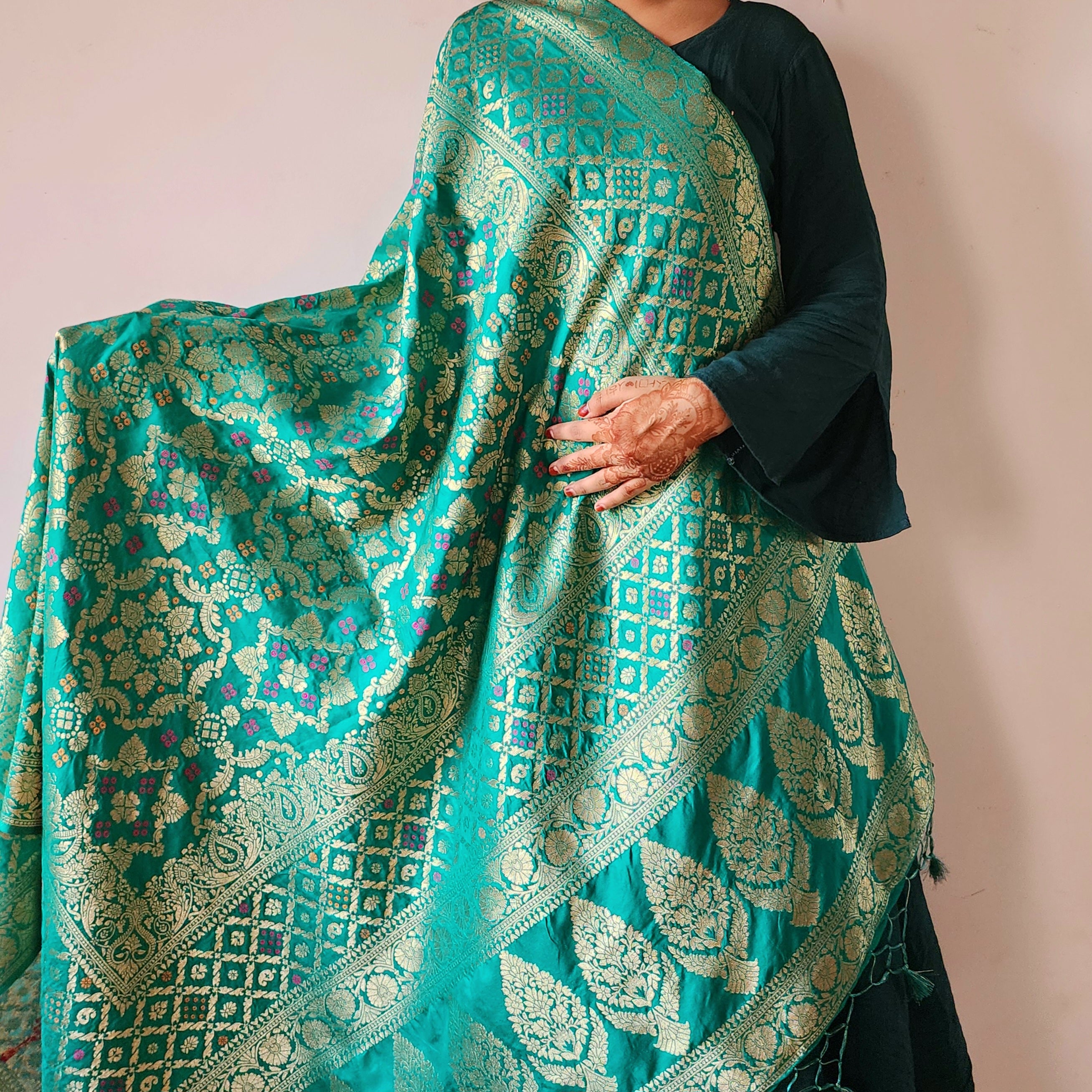 Sea Green Bandhani Dupatta with Floral and Geometric Zari Weave