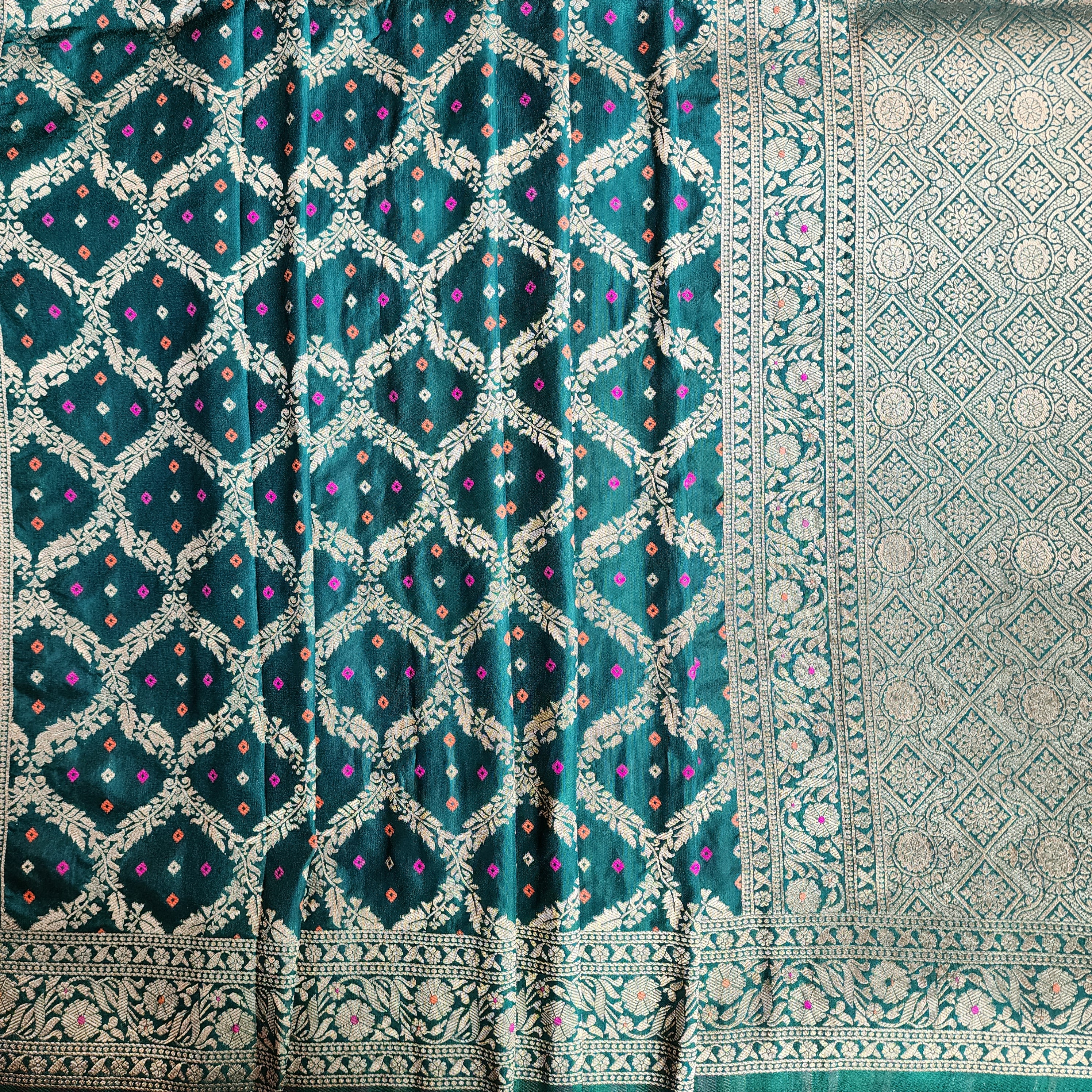 Bottle Green Bandhani Dupatta with Traditional Jaal