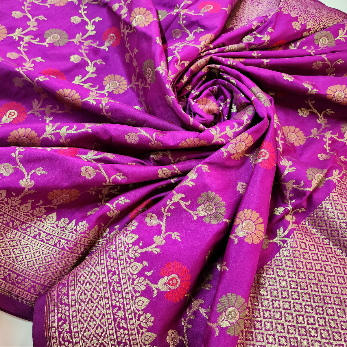 Banarasi Silk Floral Jaal Dupatta - Violet Purple